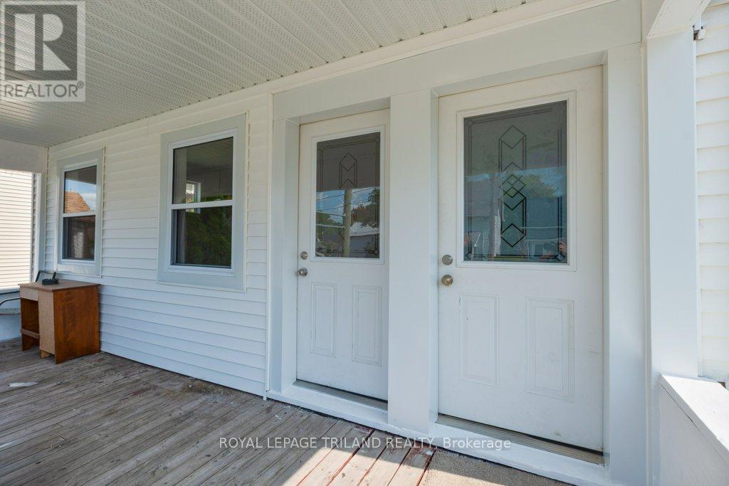 












35 INKERMAN STREET

,
St. Thomas,




Ontario
N5P3E9

