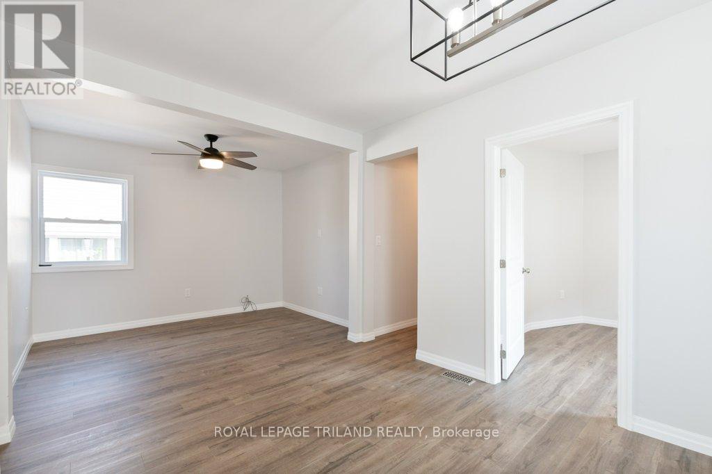 












35 INKERMAN STREET

,
St. Thomas,




Ontario
N5P3E9

