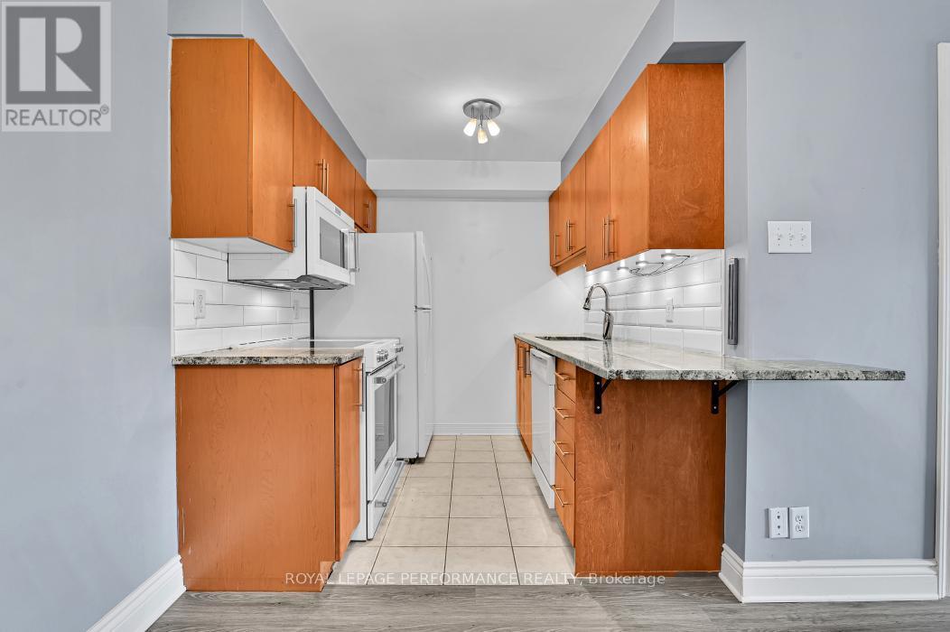 












407 - 429 SOMERSET STREET W

,
Ottawa,




Ontario
K1P2P5

