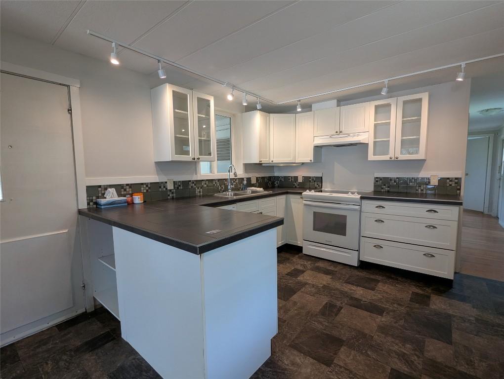 









3535


Casorso

Road, 80,
Kelowna,




BC
V1W 3E1

