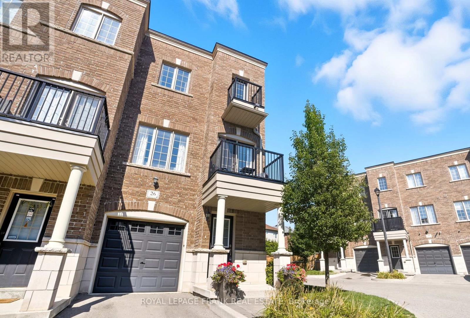 












26 FERRIS SQUARE

,
Clarington (Courtice),




Ontario
L1E0J2


