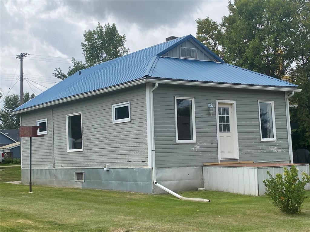 












370 Curwen Street

,
Cartwright,




Manitoba
R0K0L0

