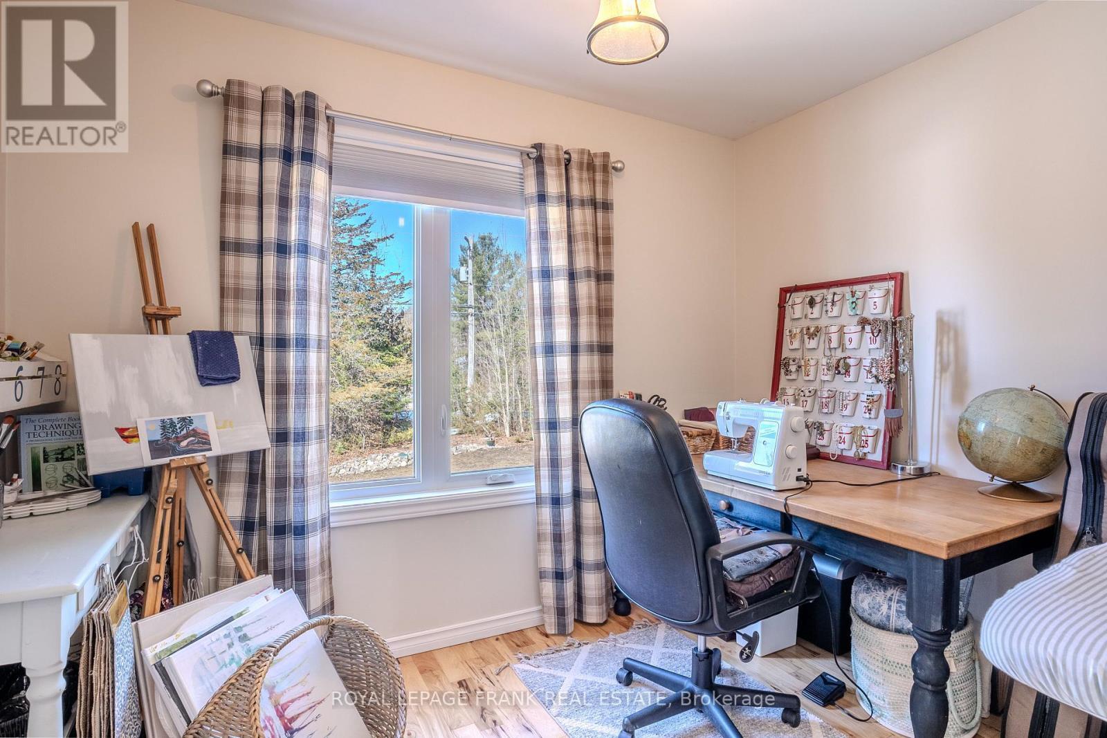 












94 COUNTY ROAD 36

,
Trent Lakes,




Ontario
K0M1A0

