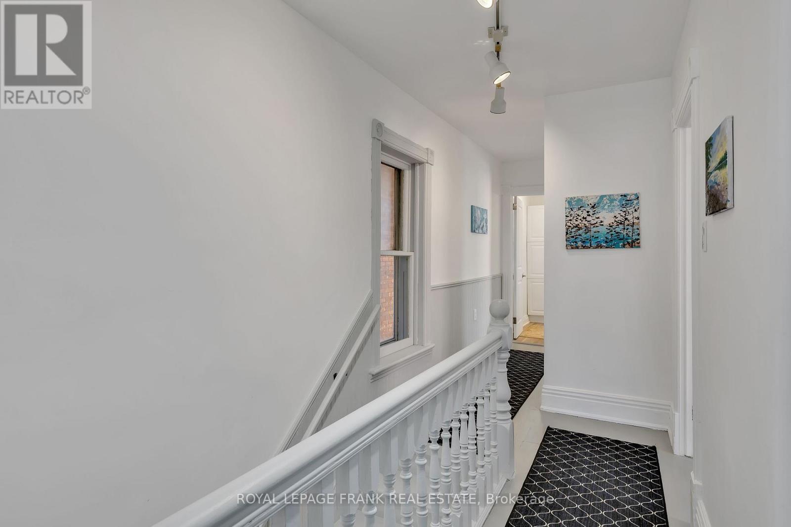 












514 BOLIVAR STREET

,
Peterborough (Town Ward 3),




Ontario
K9J4R7

