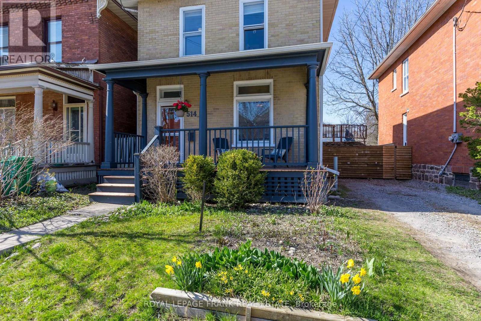 












514 BOLIVAR STREET

,
Peterborough (Town Ward 3),




Ontario
K9J4R7

