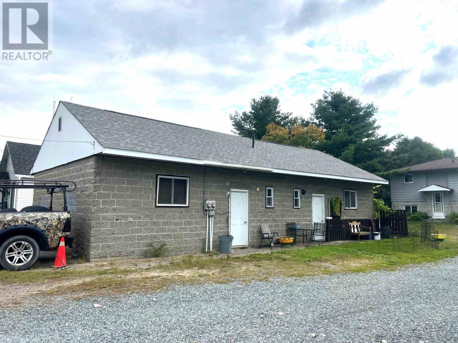 












22 Cobden

,
Blind River,




Ontario
P0R1B0

