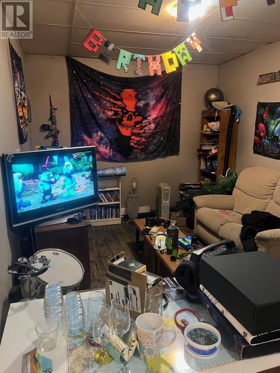 












22 Cobden

,
Blind River,




Ontario
P0R1B0

