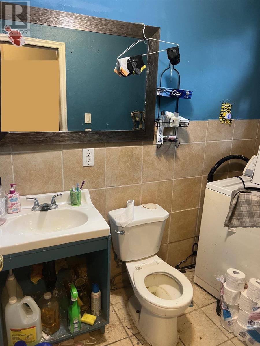 












22 Cobden

,
Blind River,




Ontario
P0R1B0

