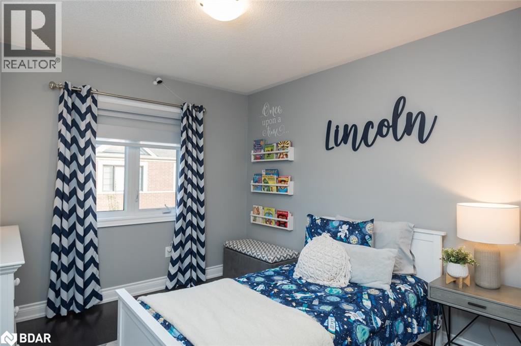 












390 RAMSEY Place

,
Milton,




Ontario
L9E1N3

