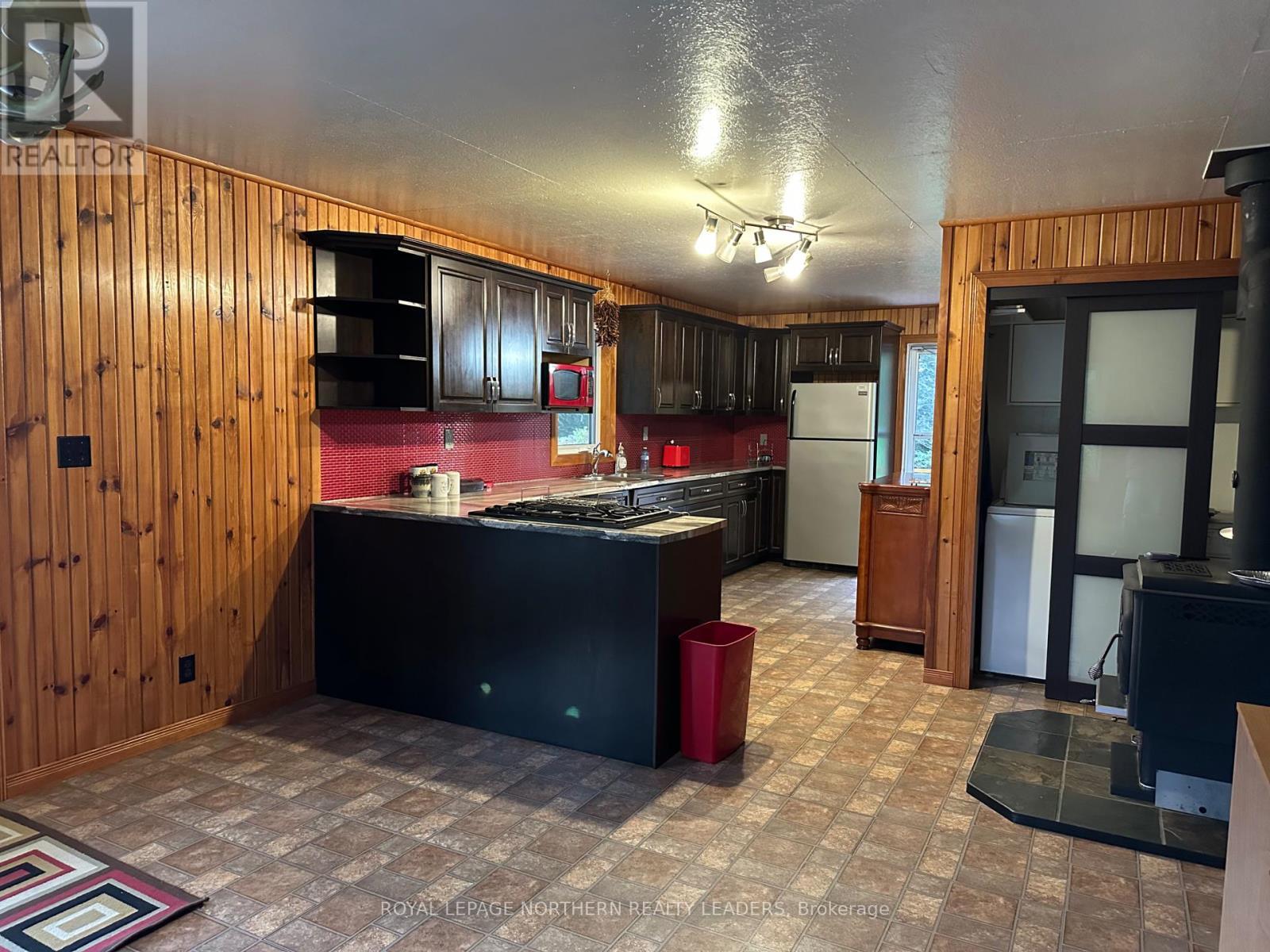 












4 SCOTT LAKE

,
Timmins (TCTDAR Outside),




Ontario
P4N7C5

