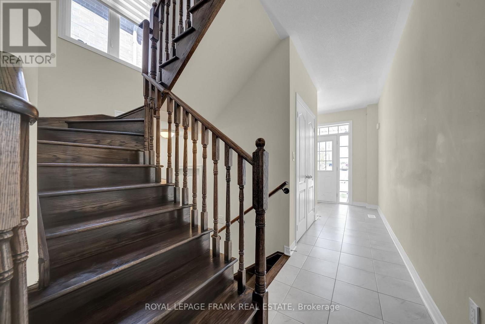 












1884 FOSTERBROOK STREET

,
Oshawa (Taunton),




Ontario
L1K3G5

