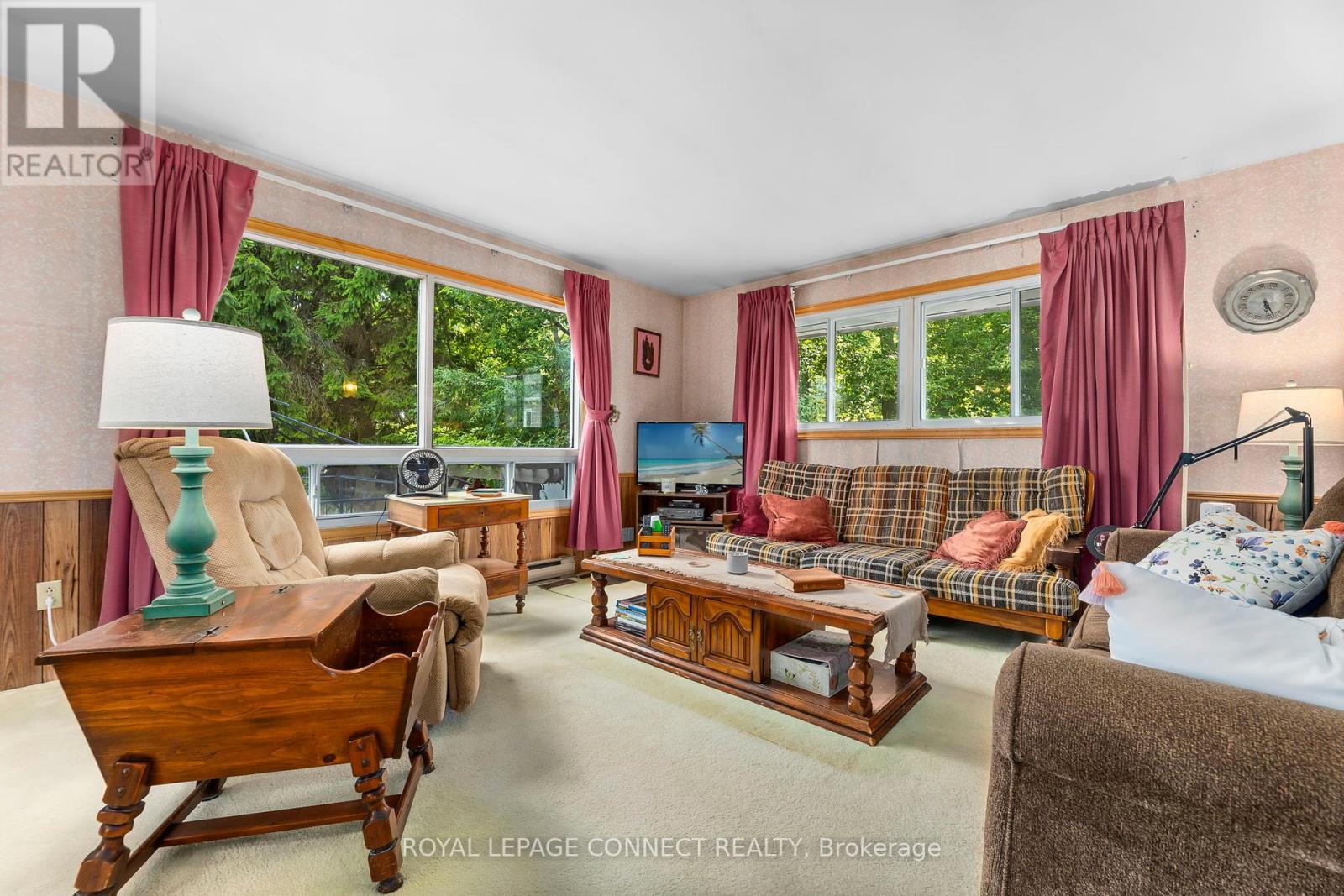 












35 LAWSON ROAD

,
Clarington,




Ontario
L1E2K3

