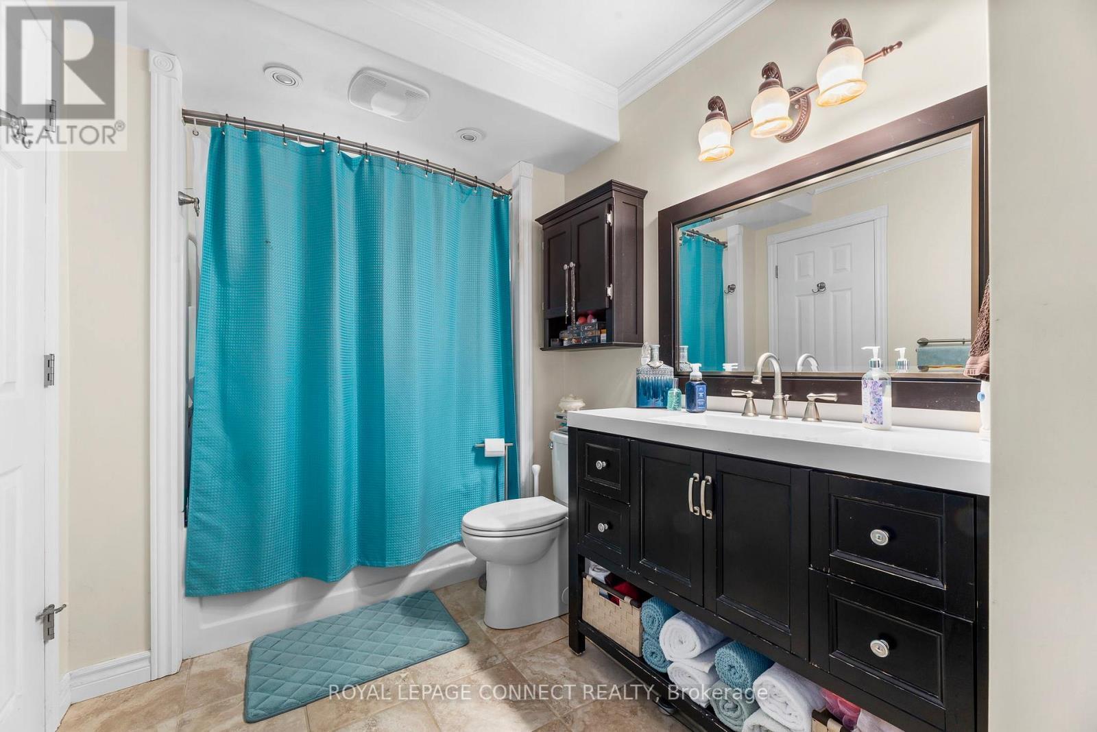 












35 LAWSON ROAD

,
Clarington,




Ontario
L1E2K3

