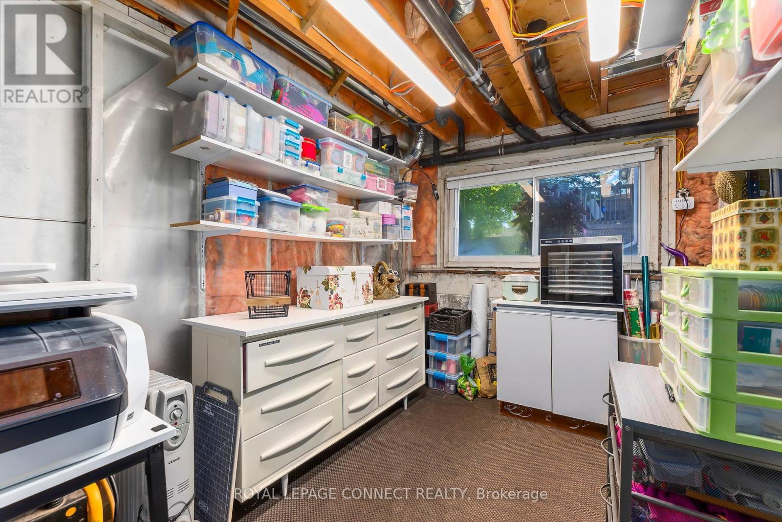 












35 LAWSON ROAD

,
Clarington,




Ontario
L1E2K3

