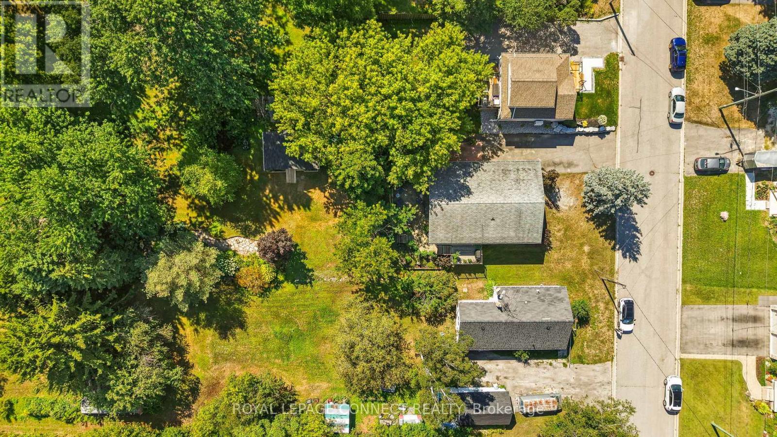 












35 LAWSON ROAD

,
Clarington,




Ontario
L1E2K3

