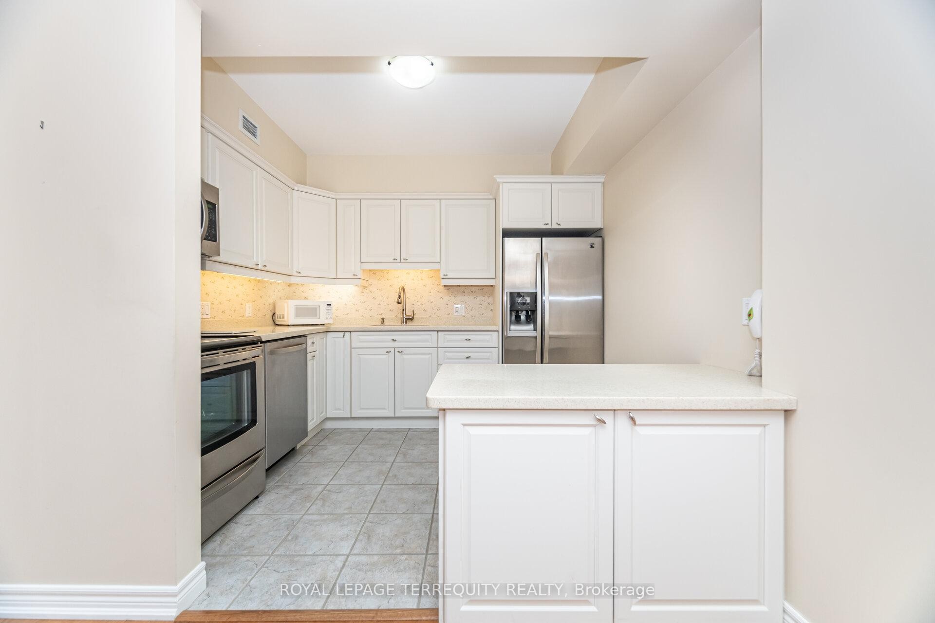 









77


GOVERNORS

Road, 204,
Hamilton,




ON
L9H 7N8

