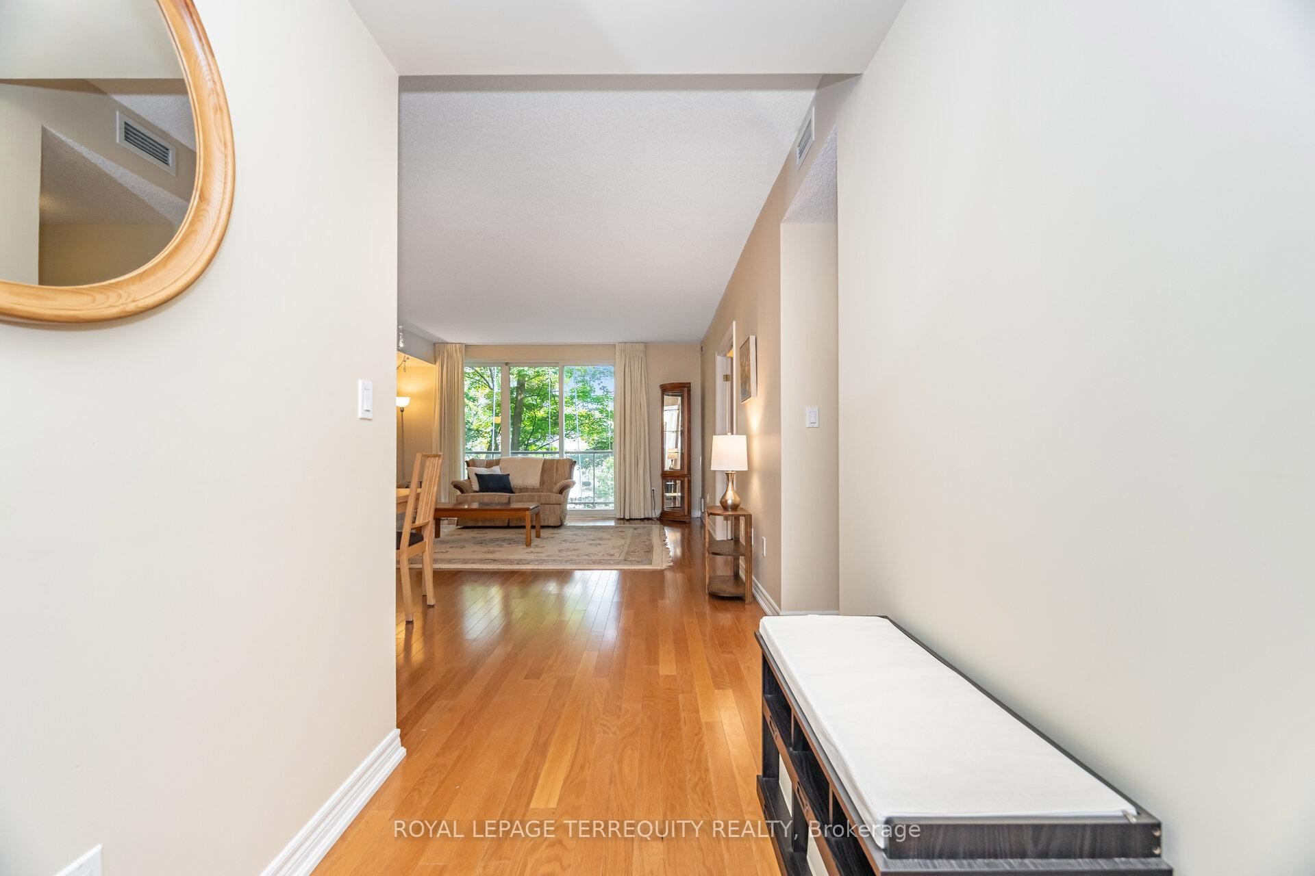 









77


GOVERNORS

Road, 204,
Hamilton,




ON
L9H 7N8

