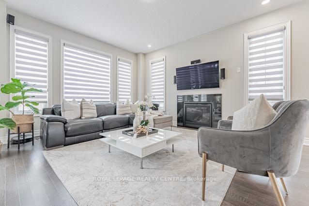 









1409


Argall

Court,
Milton,




ON
L9E 1L7

