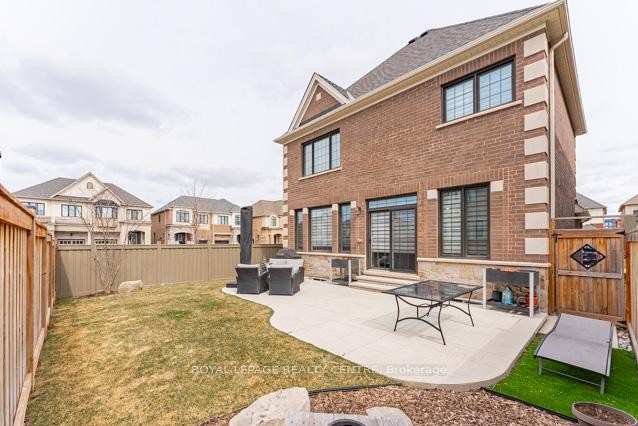 









1409


Argall

Court,
Milton,




ON
L9E 1L7

