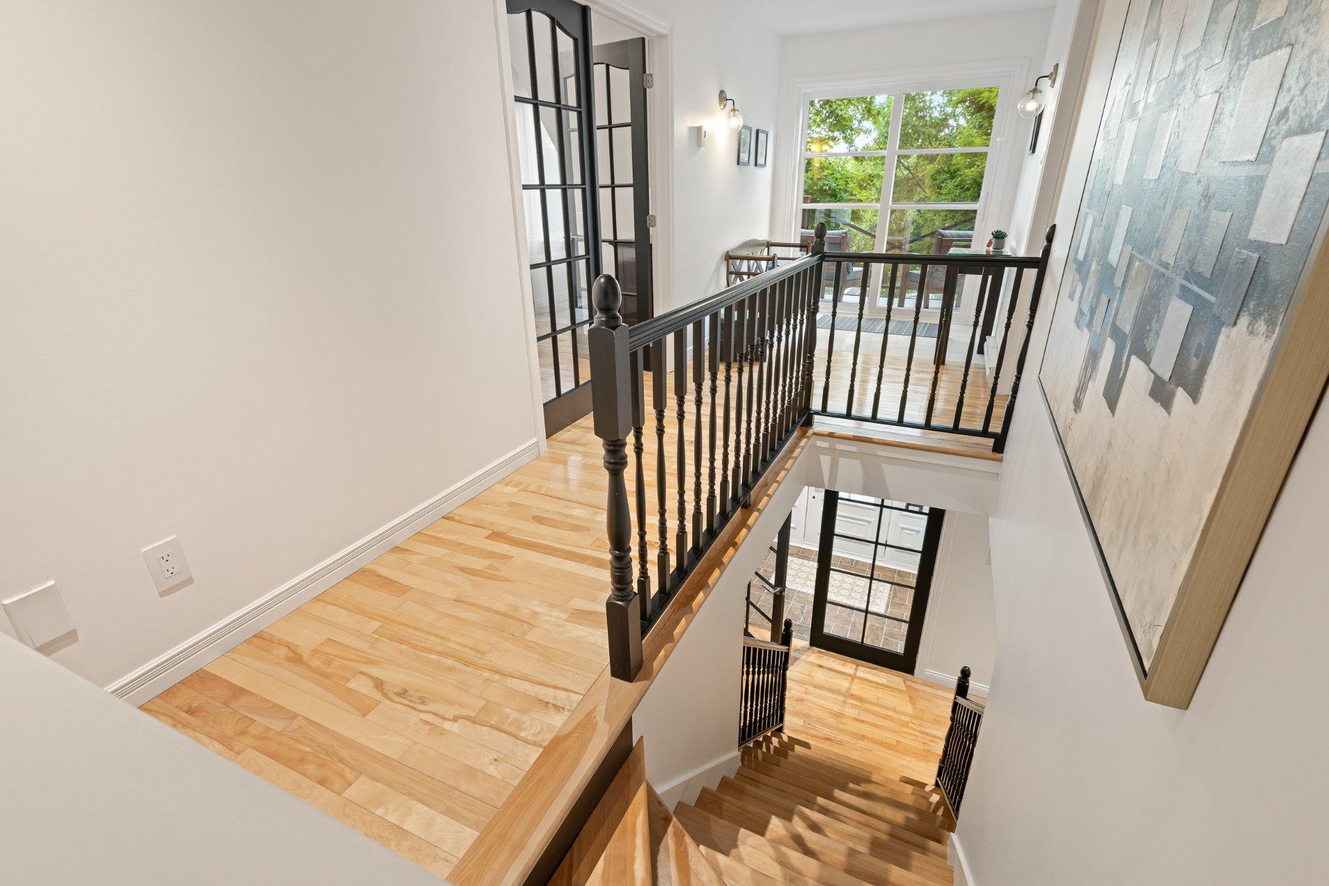 









120


Rue de Papineau

,
Bromont,




QC
J2L2E7

