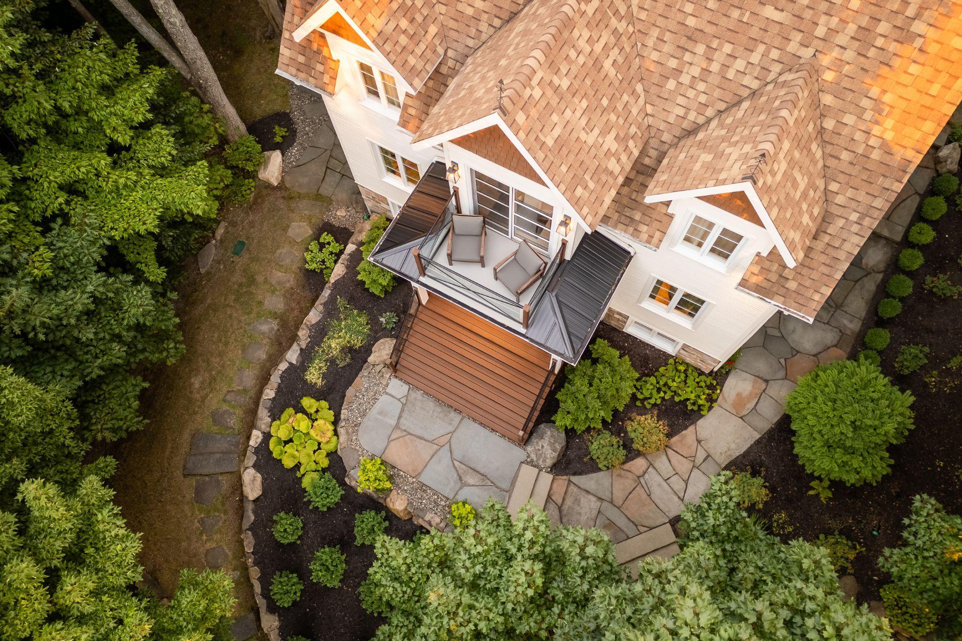 









120


Rue de Papineau

,
Bromont,




QC
J2L2E7

