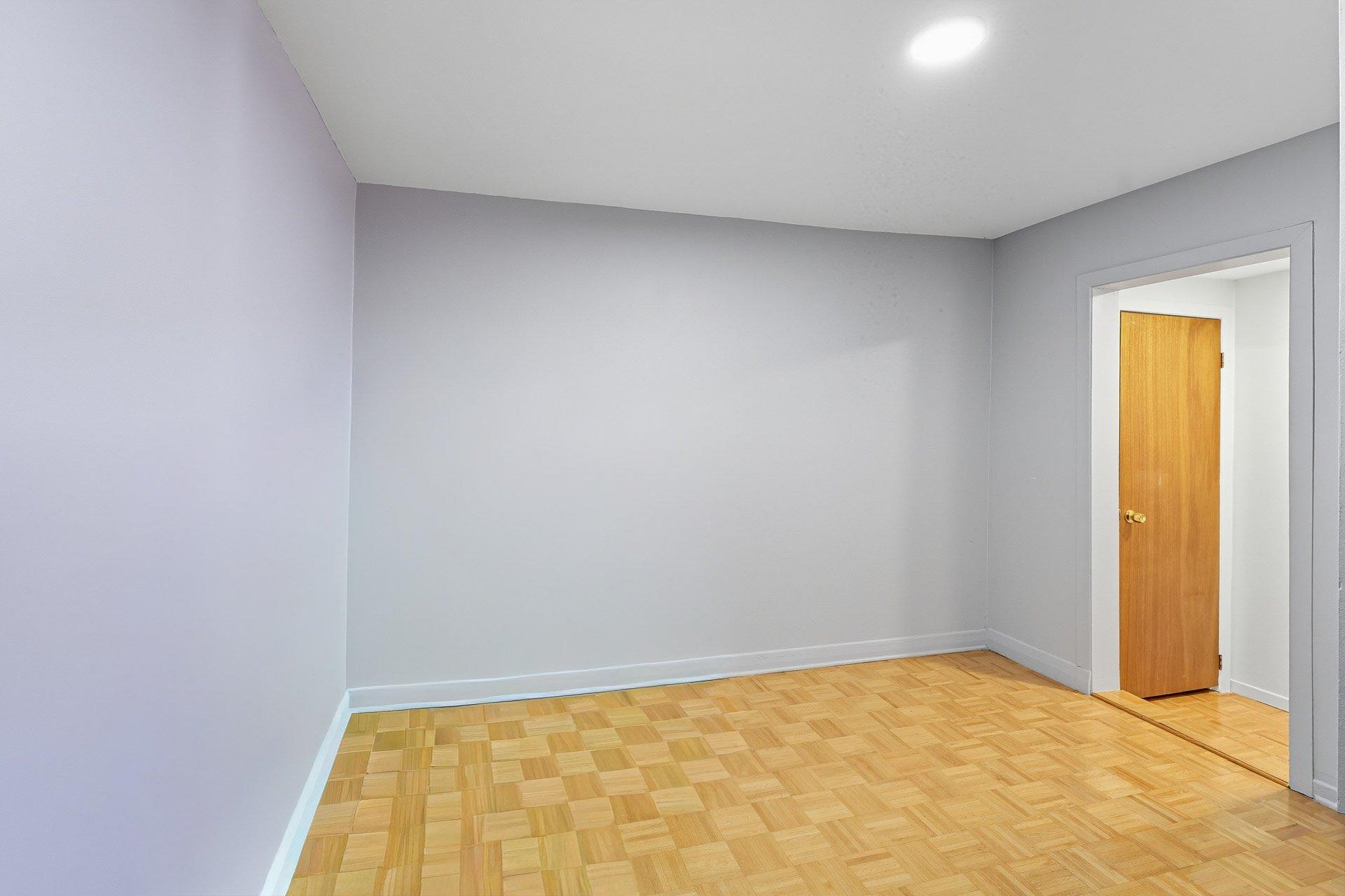 









11


Rue Garneau

,
Gatineau (Hull),




QC
J8X1R4

