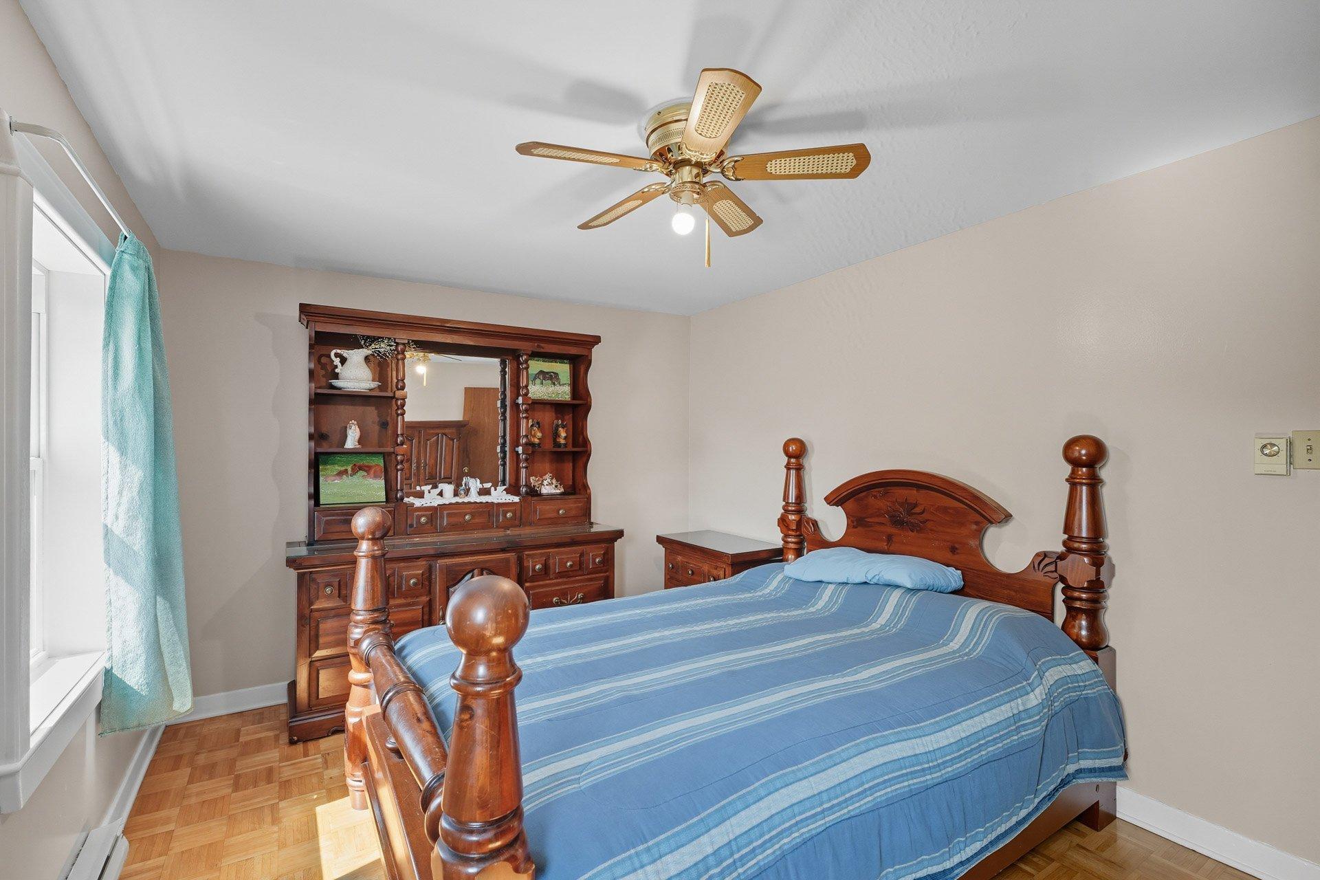 









11


Rue Garneau

,
Gatineau (Hull),




QC
J8X1R4

