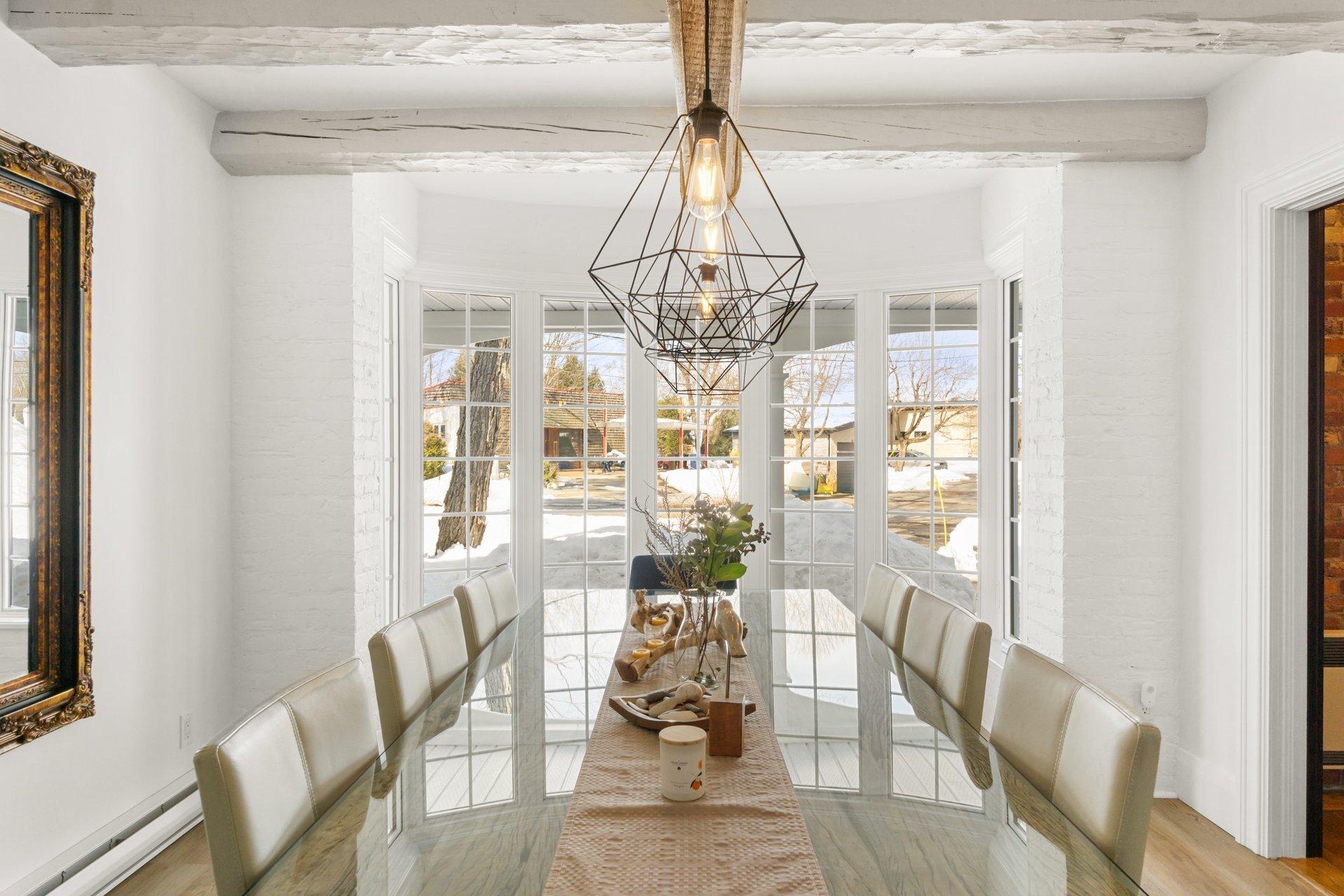 









126


Rue du Docteur-Fauteux

,
Shawinigan,




QC
G9P0J2

