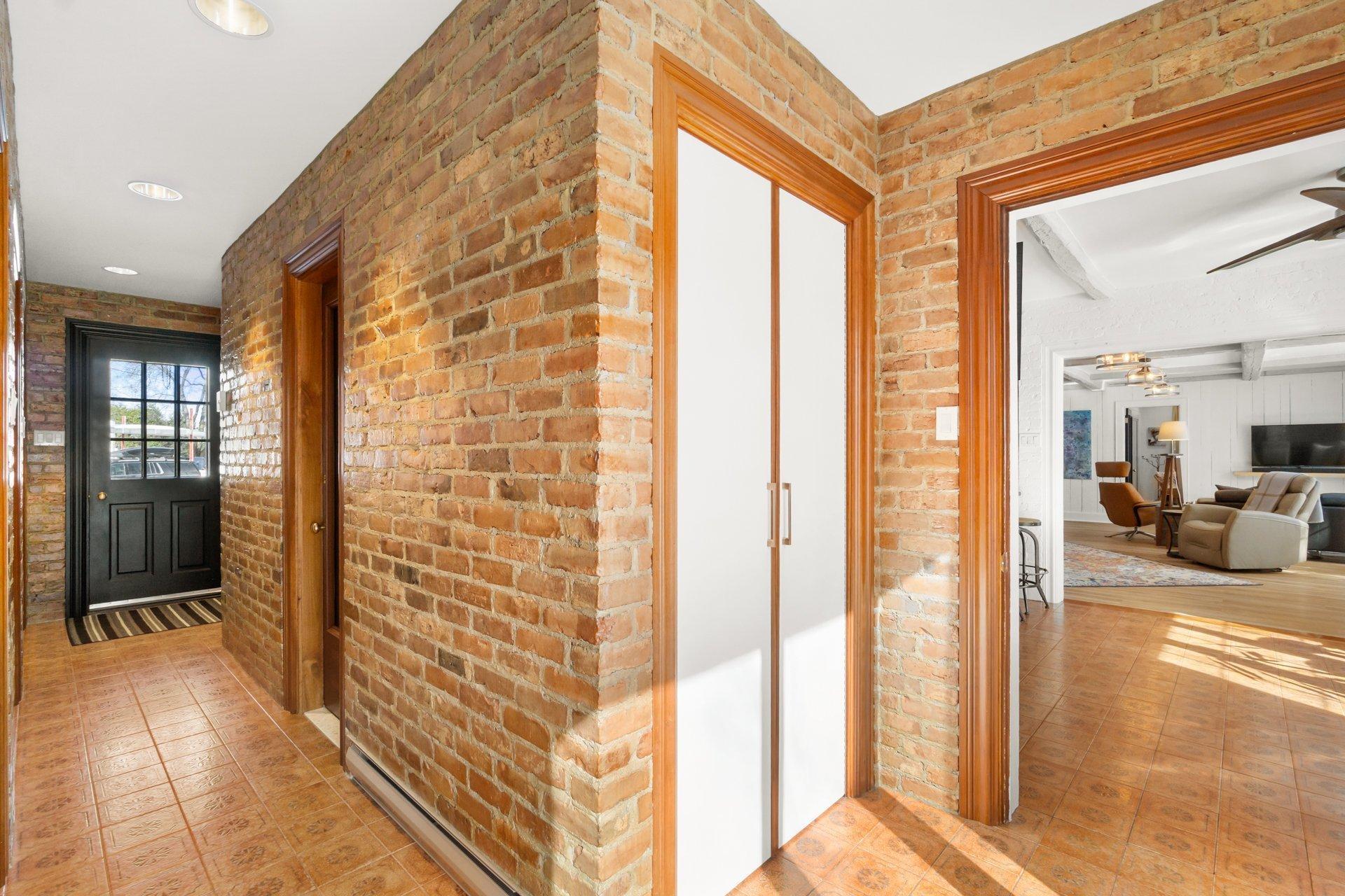 









126


Rue du Docteur-Fauteux

,
Shawinigan,




QC
G9P0J2

