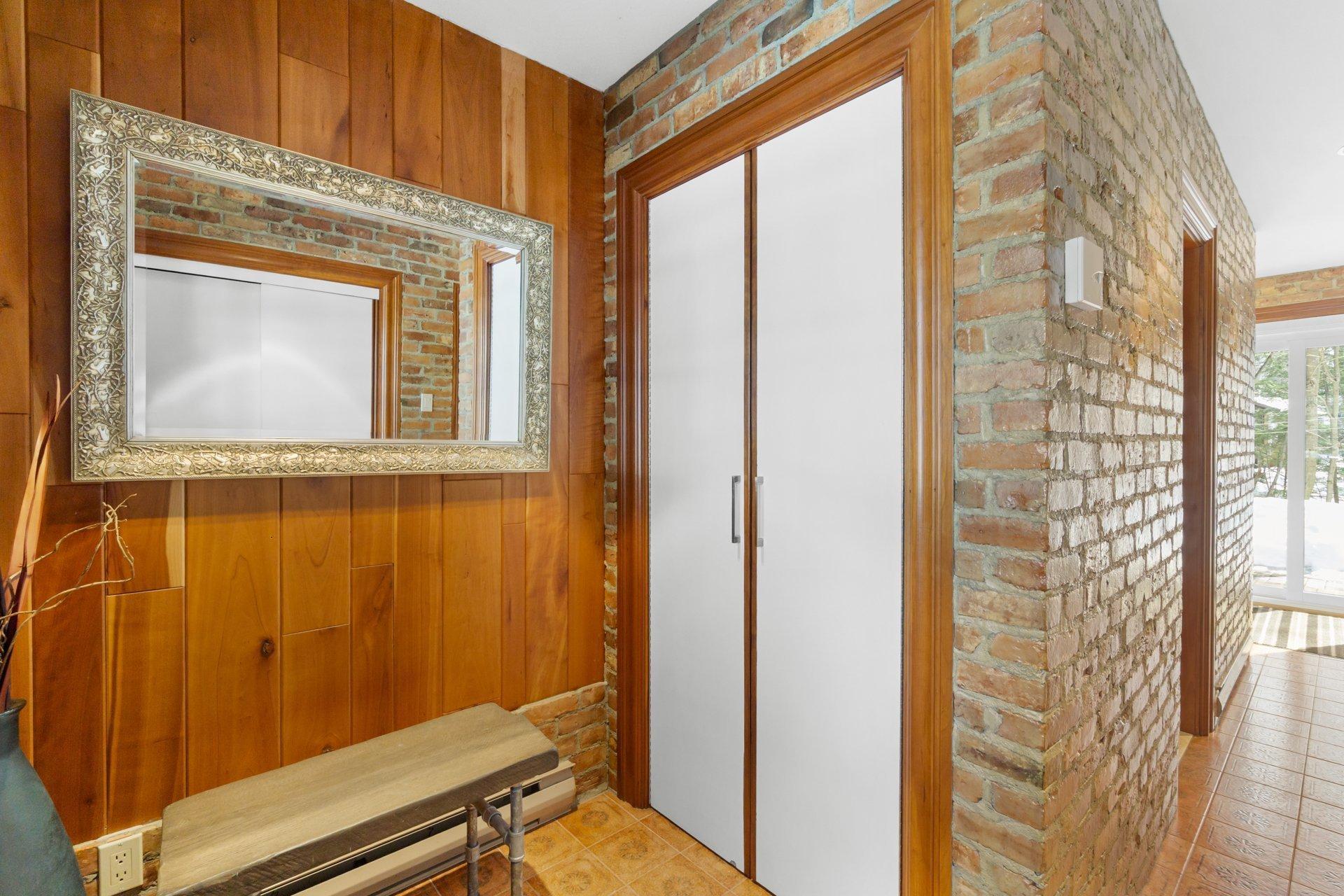 









126


Rue du Docteur-Fauteux

,
Shawinigan,




QC
G9P0J2

