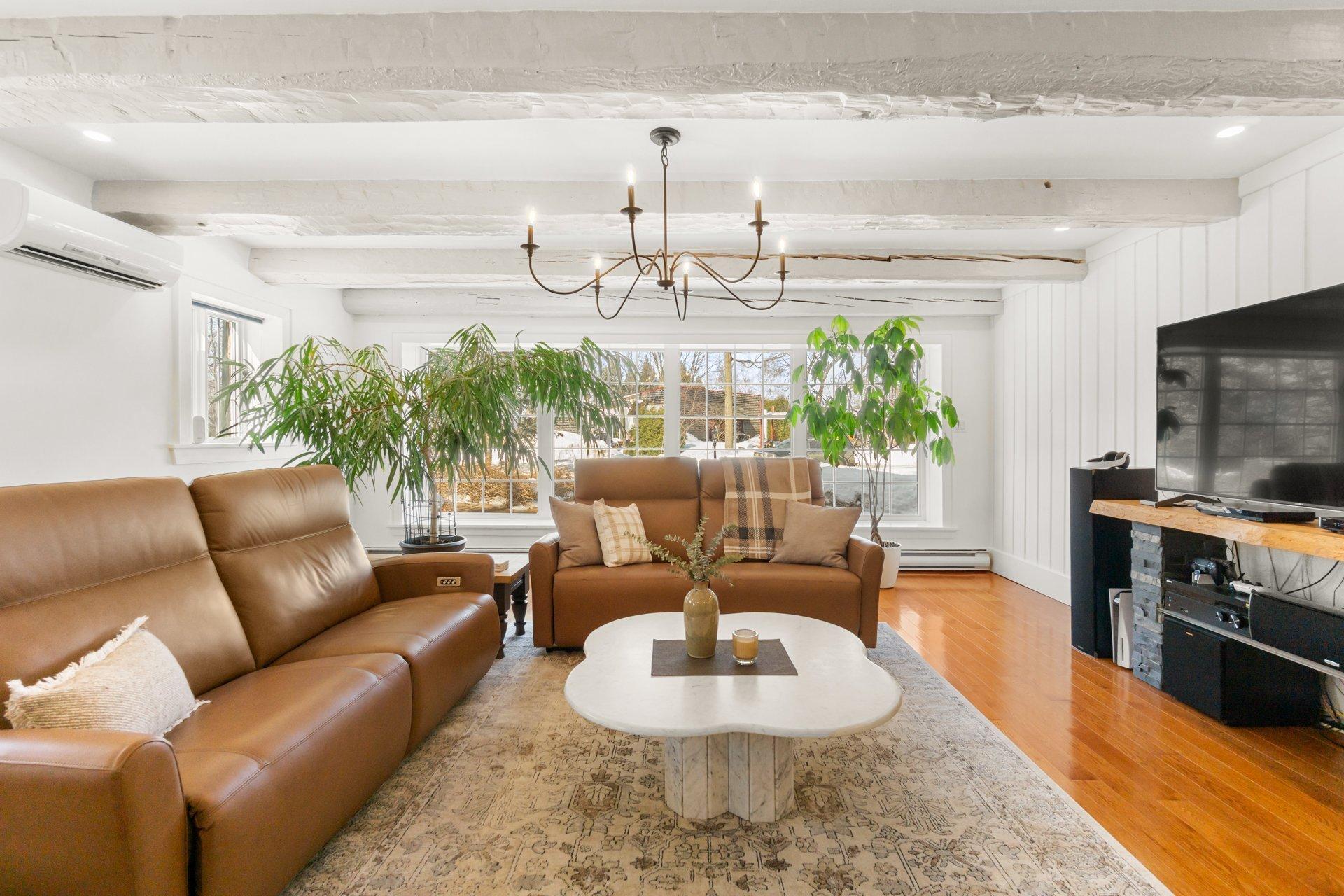 









126


Rue du Docteur-Fauteux

,
Shawinigan,




QC
G9P0J2

