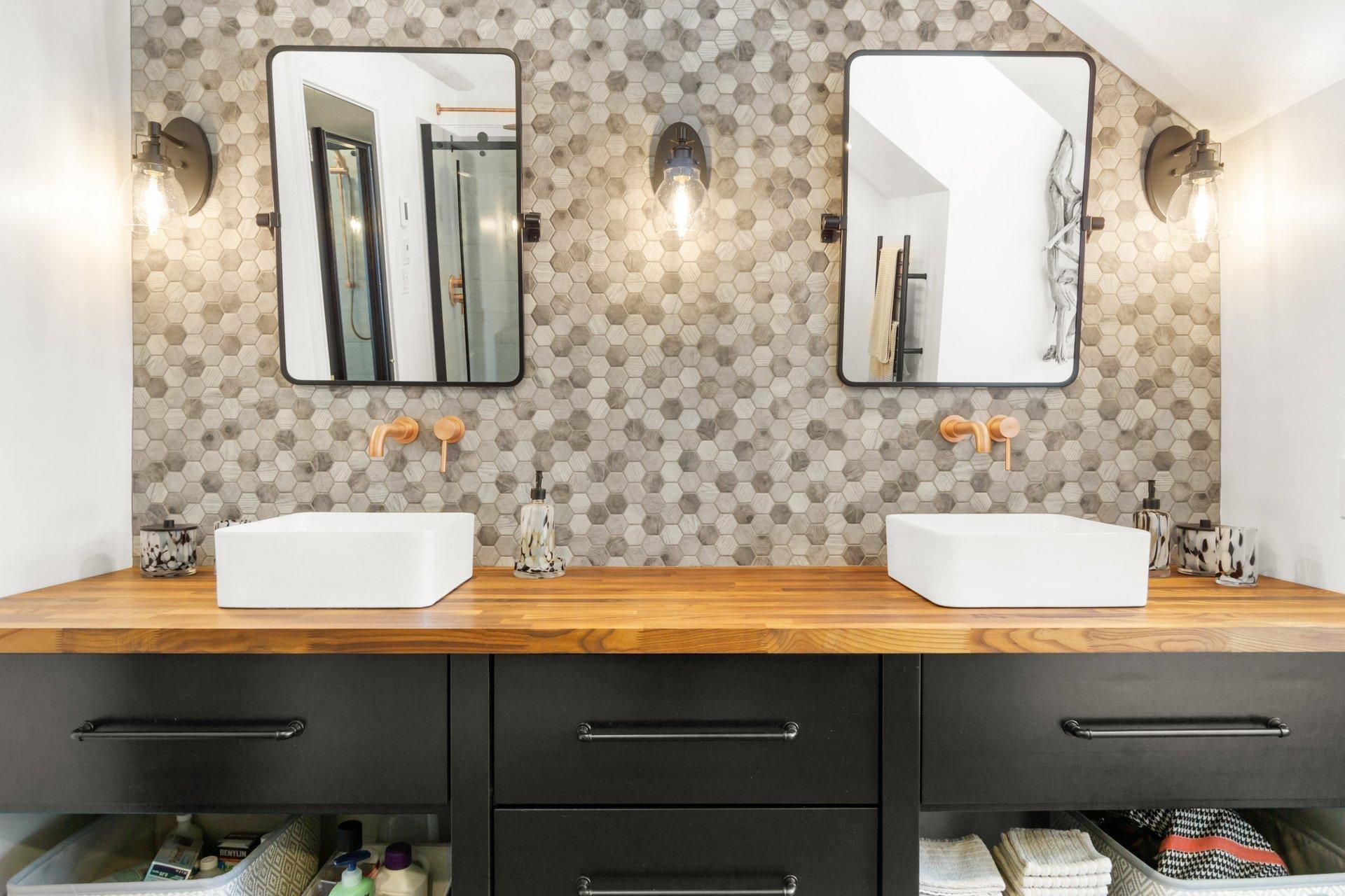 









126


Rue du Docteur-Fauteux

,
Shawinigan,




QC
G9P0J2

