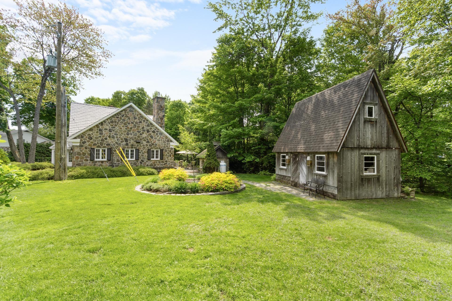 









126


Rue du Docteur-Fauteux

,
Shawinigan,




QC
G9P0J2

