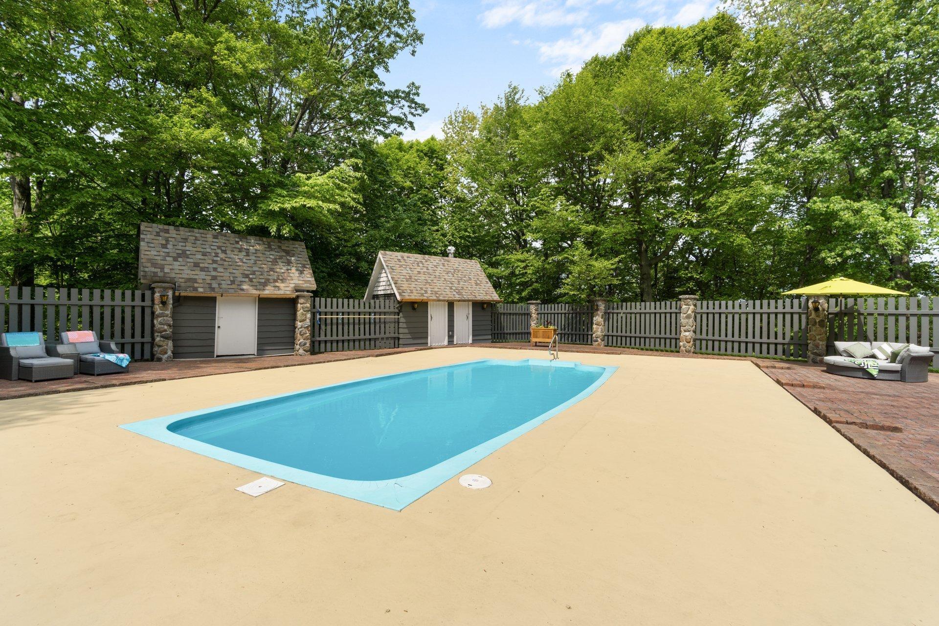 









126


Rue du Docteur-Fauteux

,
Shawinigan,




QC
G9P0J2

