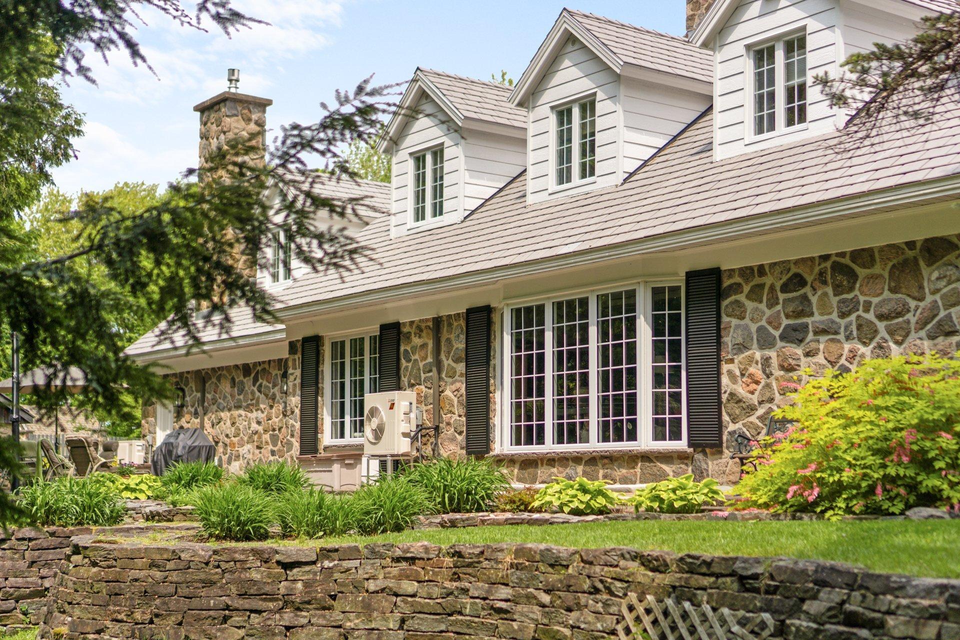 









126


Rue du Docteur-Fauteux

,
Shawinigan,




QC
G9P0J2

