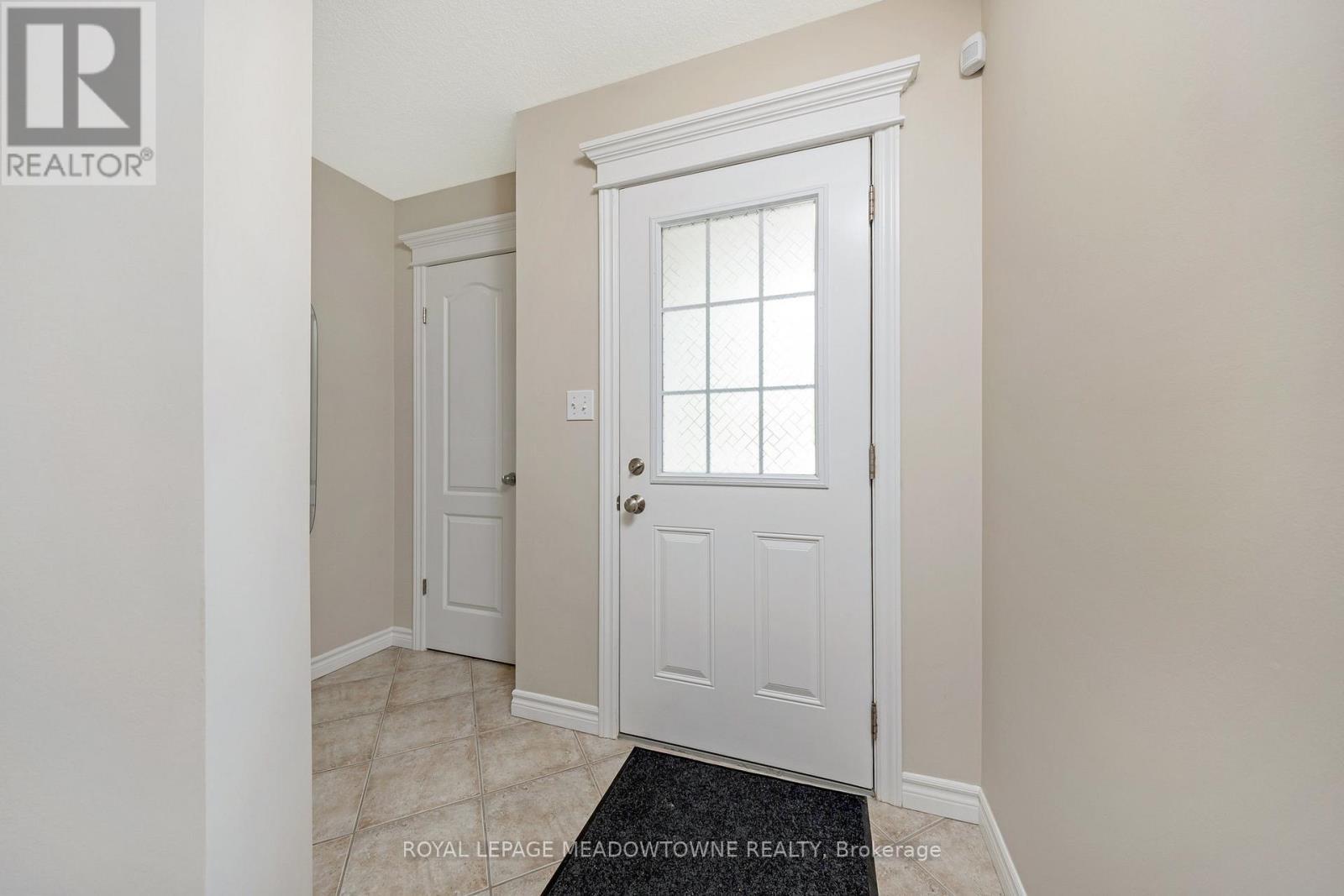 












324 SEVERN DRIVE

,
Guelph,




Ontario
N1E0E9

