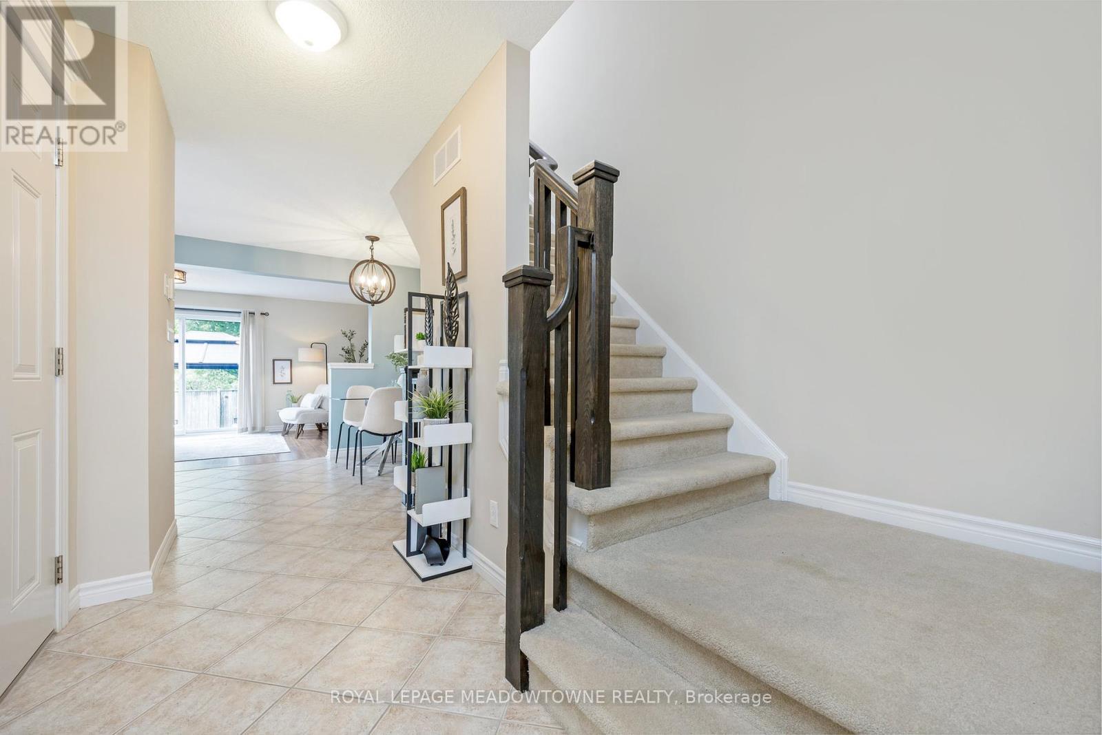 












324 SEVERN DRIVE

,
Guelph,




Ontario
N1E0E9

