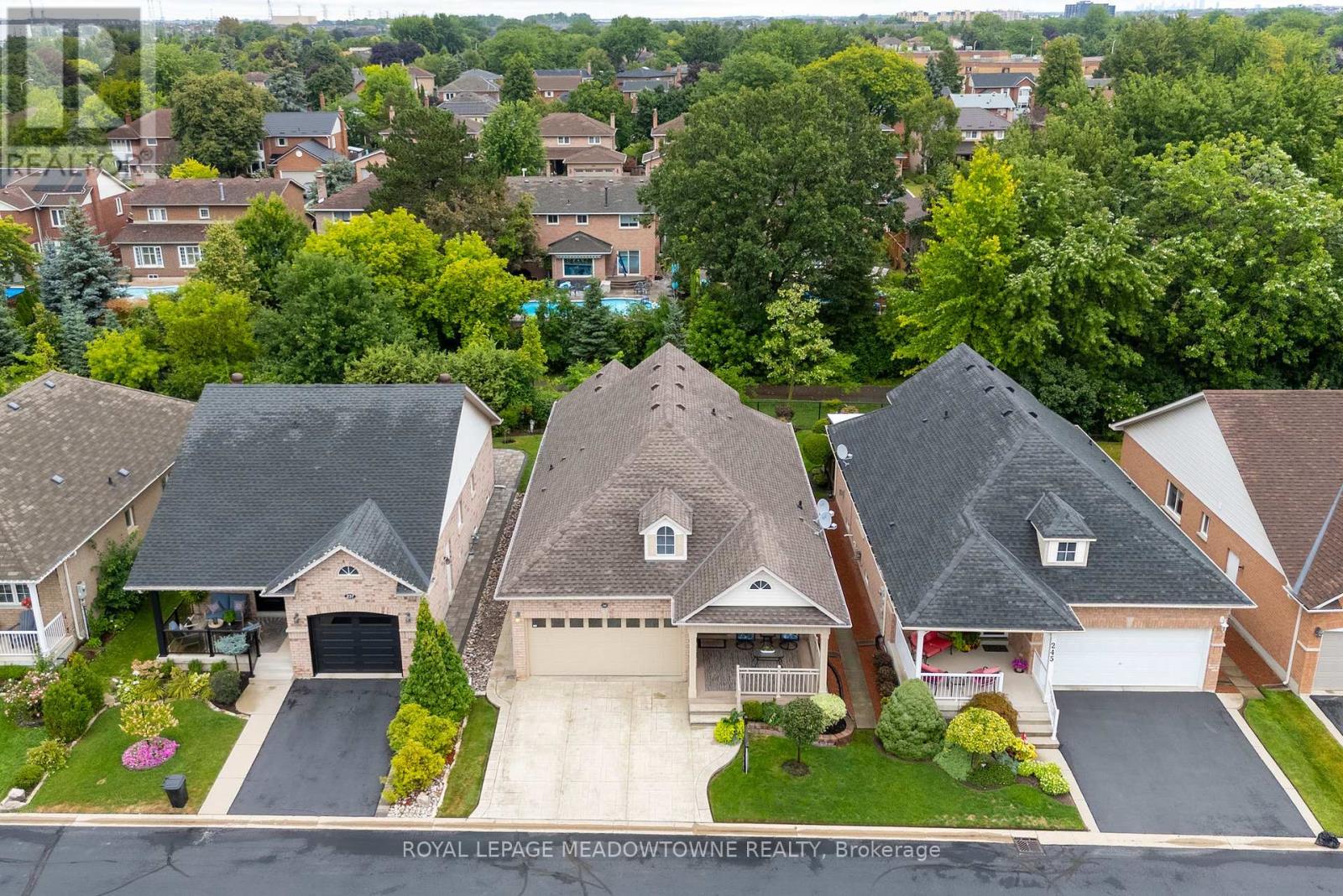 












241 LEDWITH DRIVE

,
Milton,




Ontario
L9T5X2

