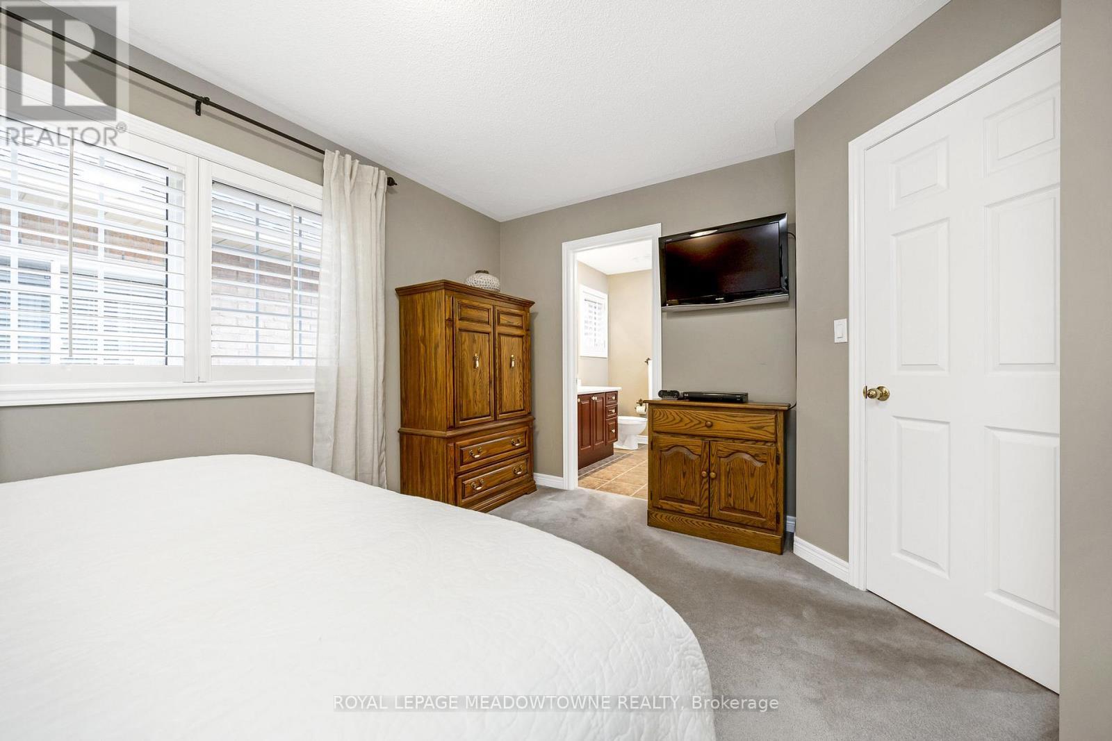 












241 LEDWITH DRIVE

,
Milton,




Ontario
L9T5X2


