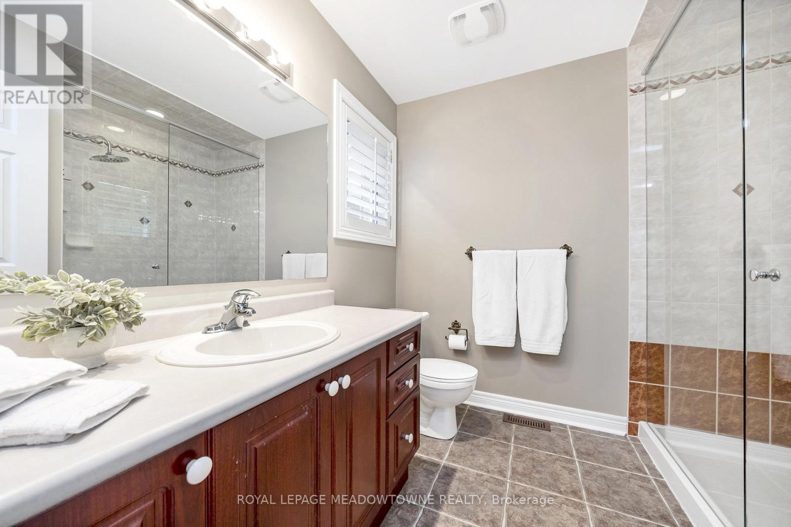 












241 LEDWITH DRIVE

,
Milton,




Ontario
L9T5X2

