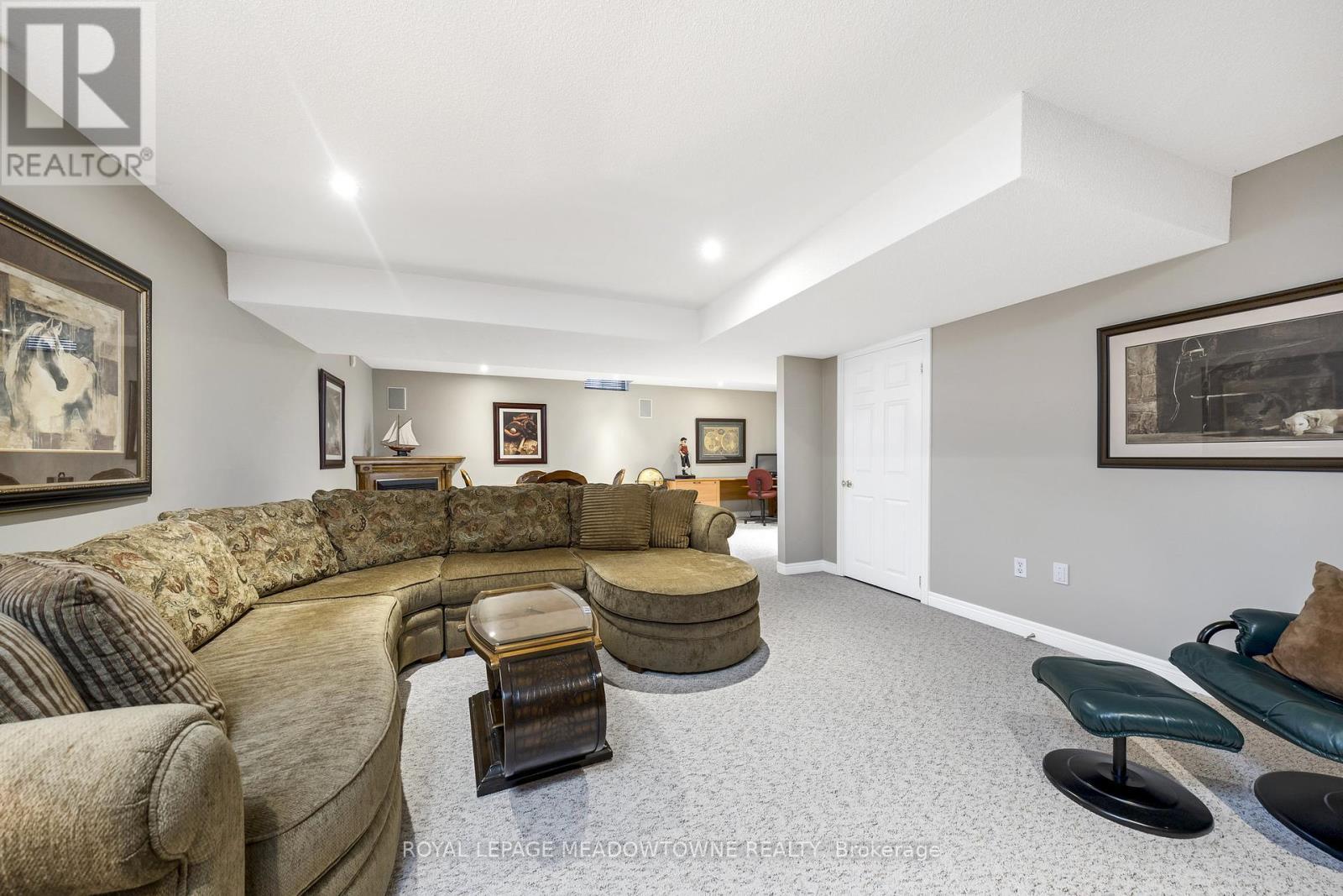 












241 LEDWITH DRIVE

,
Milton,




Ontario
L9T5X2

