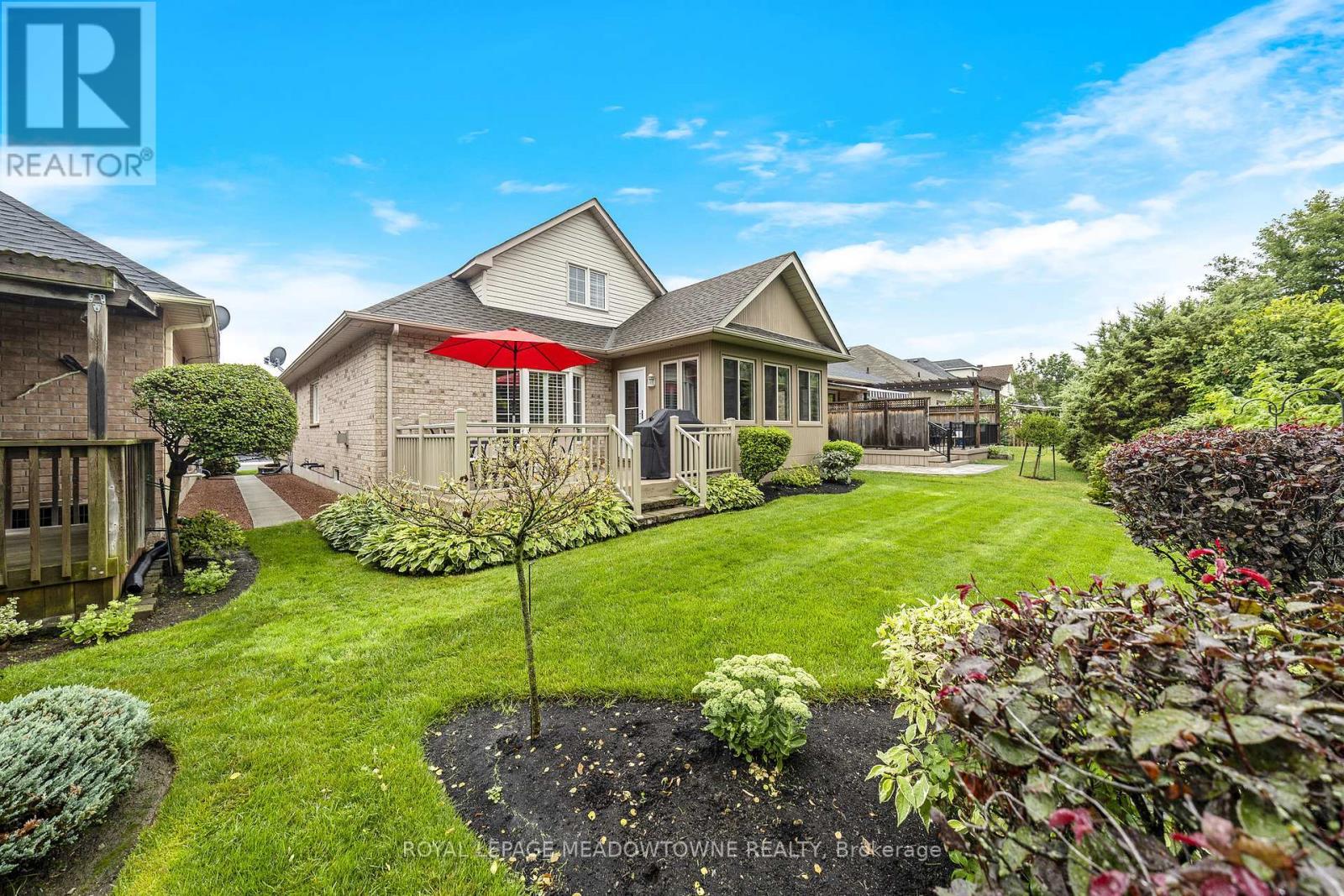 












241 LEDWITH DRIVE

,
Milton,




Ontario
L9T5X2


