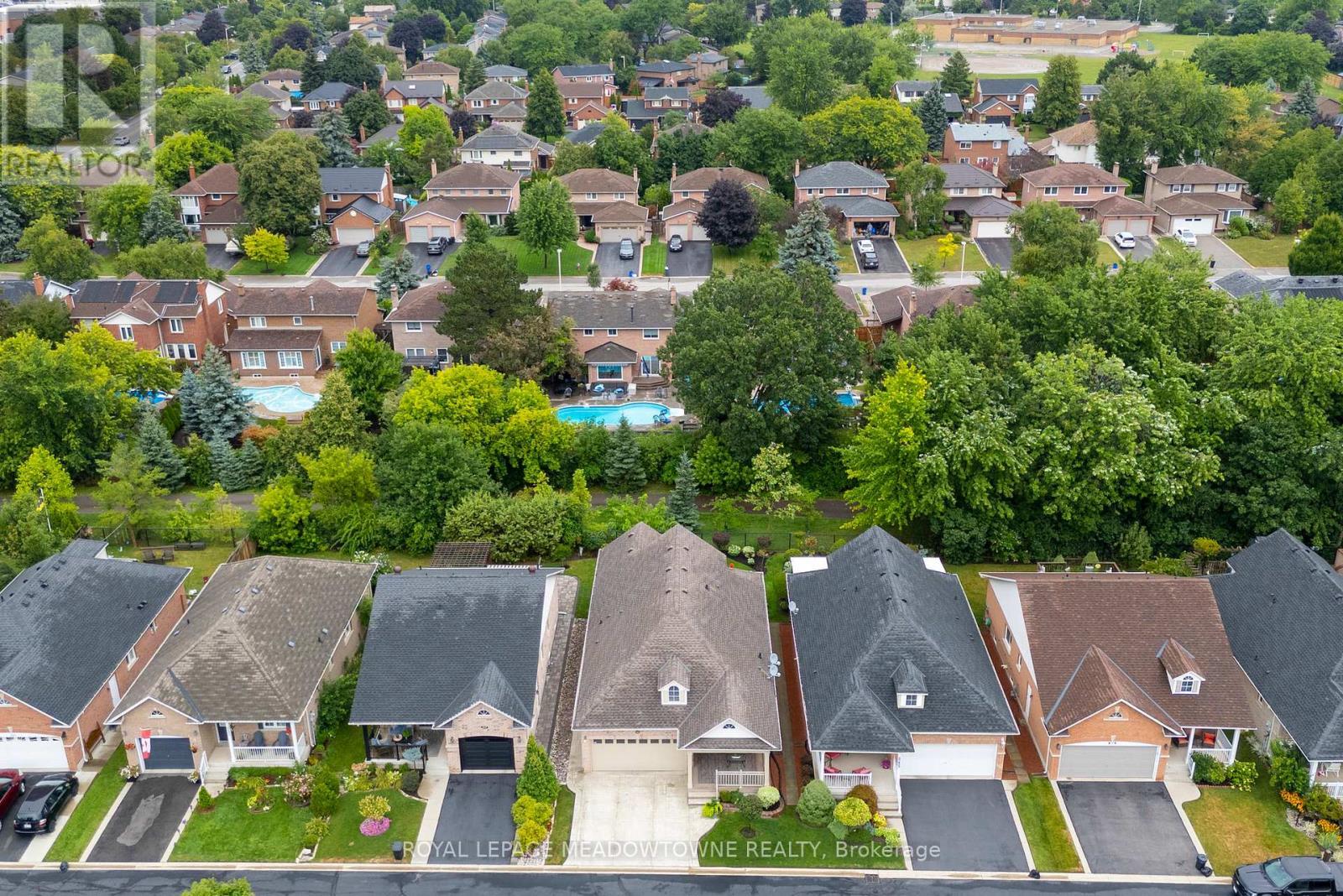 












241 LEDWITH DRIVE

,
Milton,




Ontario
L9T5X2

