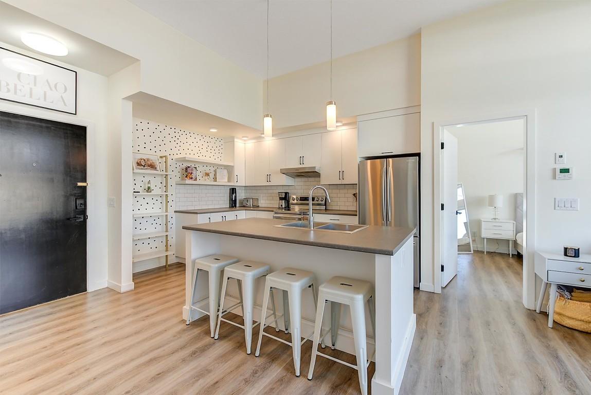 









1215


St Paul

Street, 609,
Kelowna,




BC
V1Y 2C7

