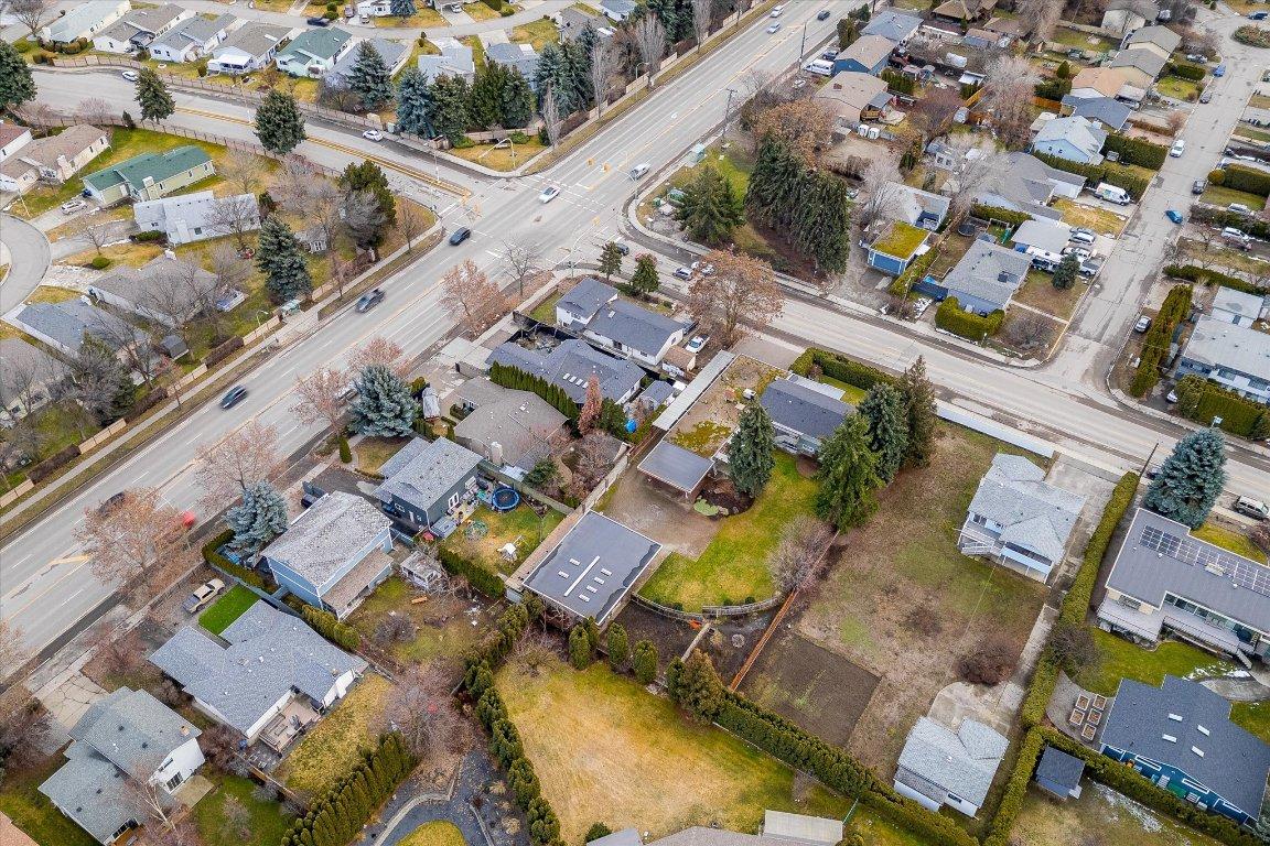 









2670


Gordon

Drive,
Kelowna,




BC
V1W 3R2

