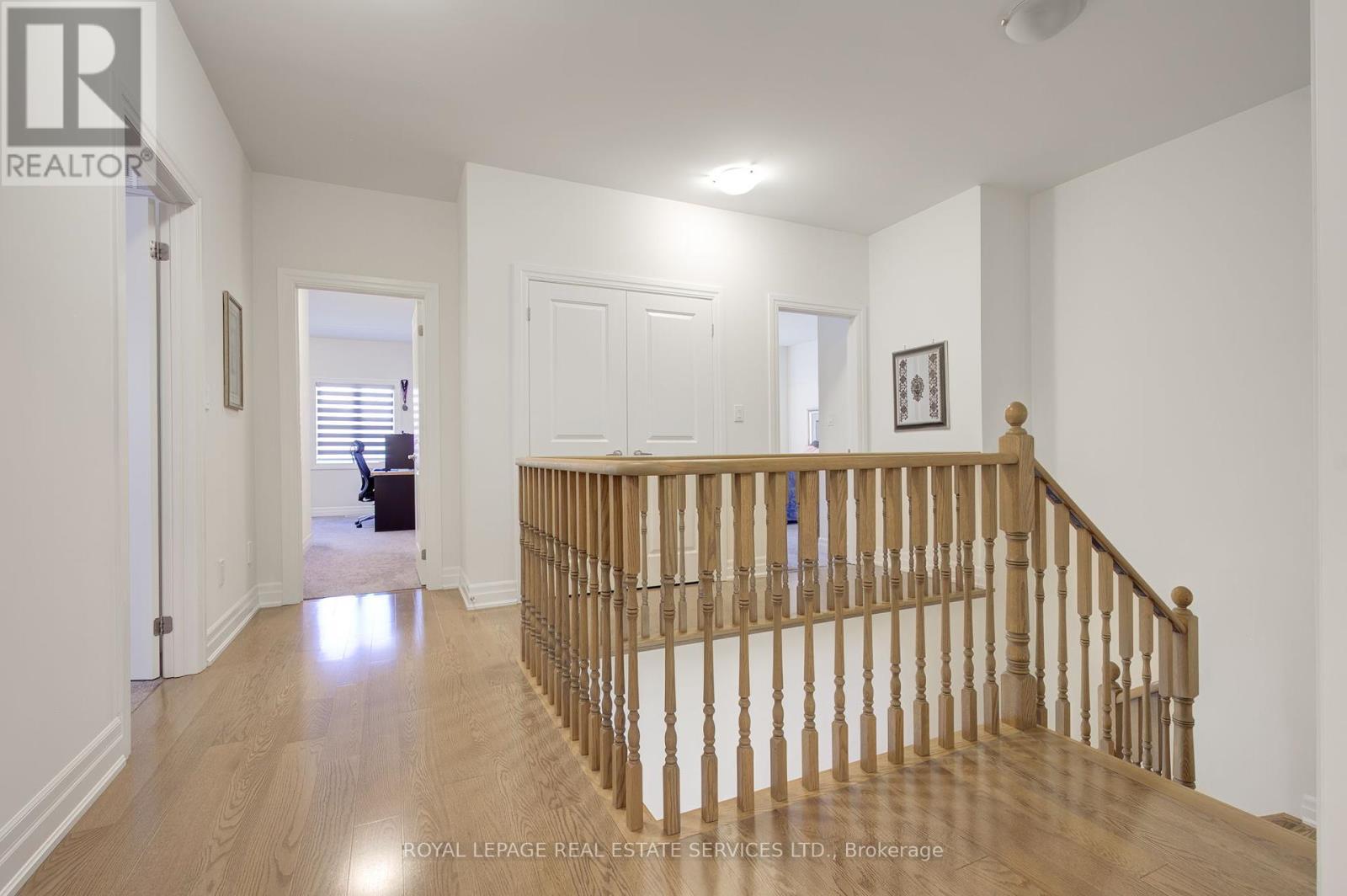 












48 VIVA GARDENS

,
Oakville,




Ontario
L6H0Z1

