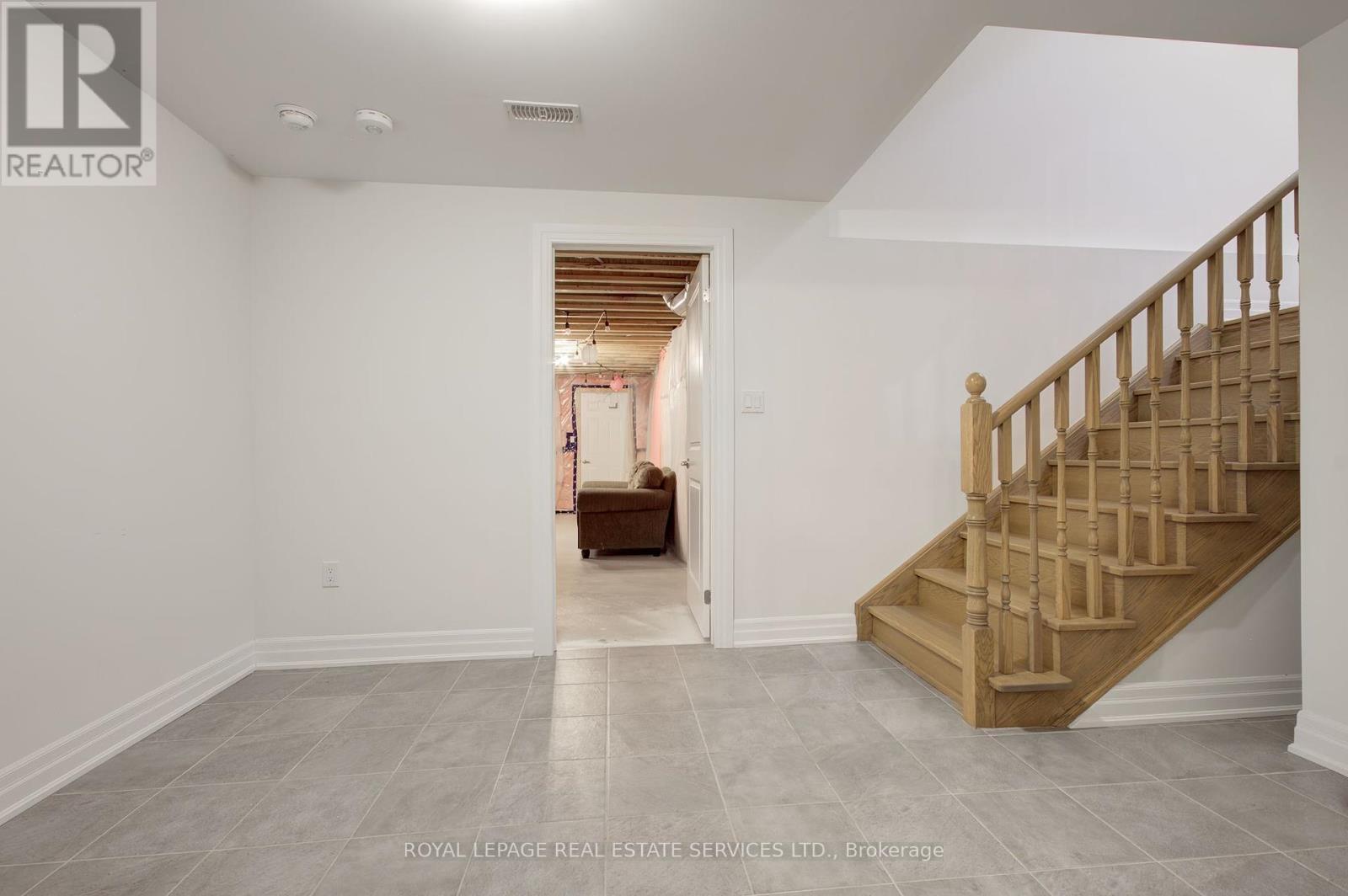 












48 VIVA GARDENS

,
Oakville,




Ontario
L6H0Z1

