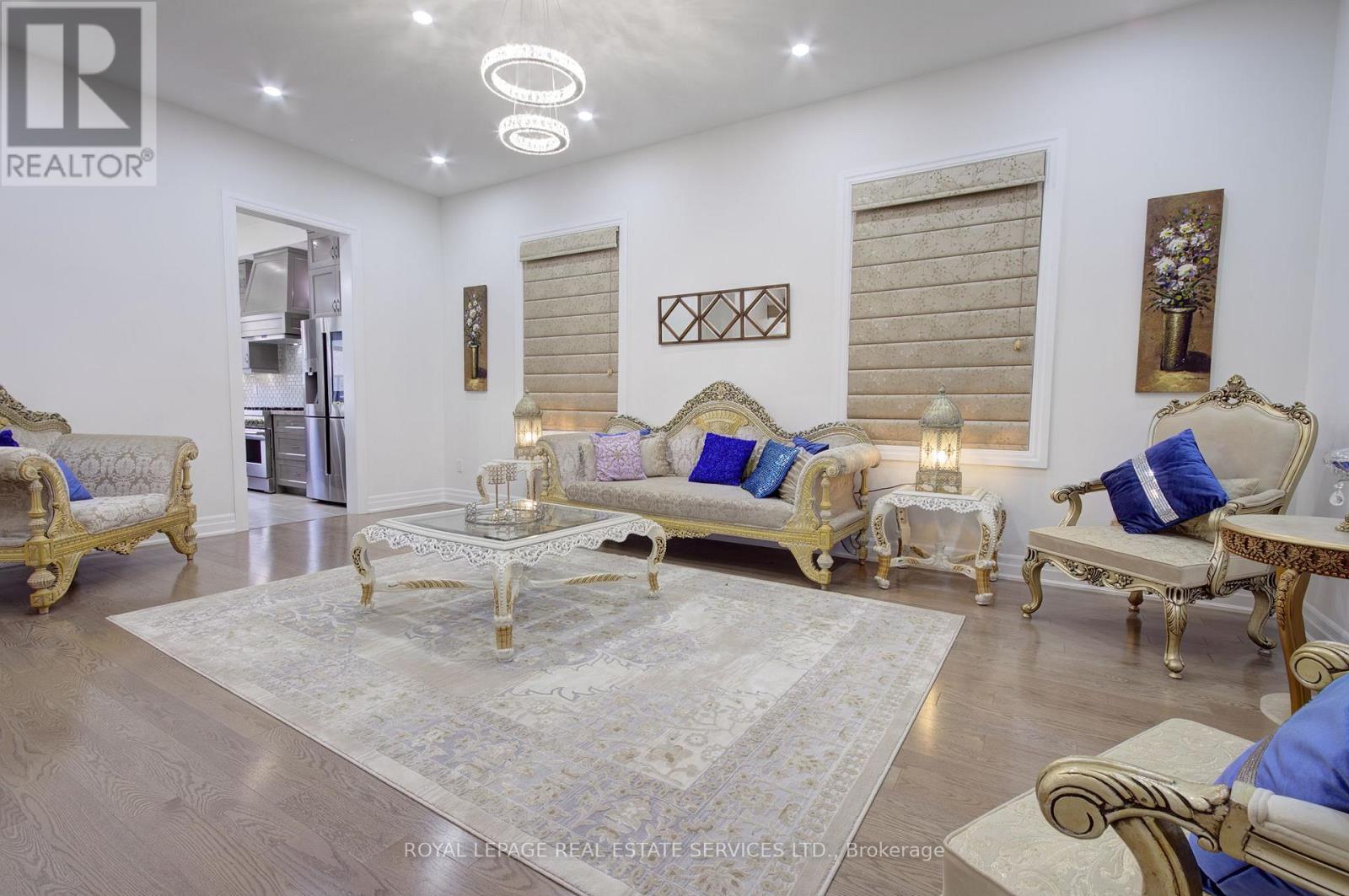 












48 VIVA GARDENS

,
Oakville,




Ontario
L6H0Z1

