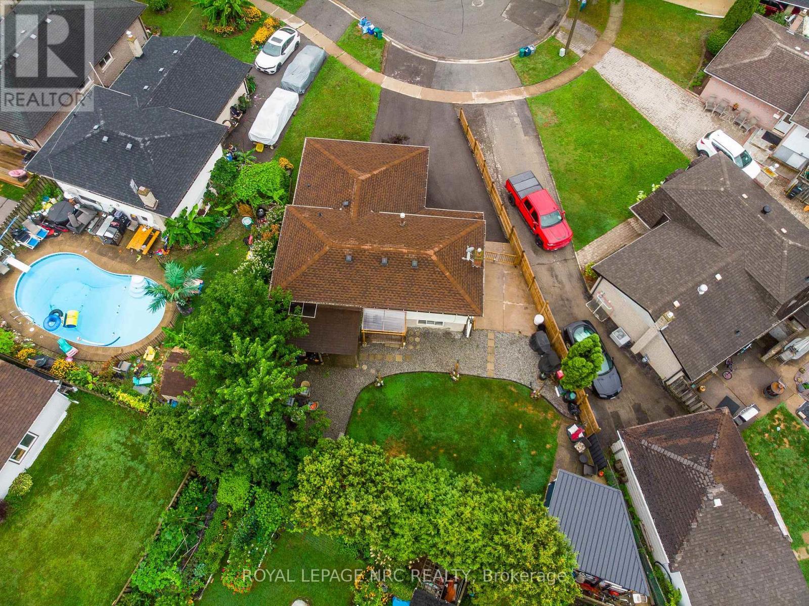 












7346 SUNHAVEN DRIVE

,
Niagara Falls (Marineland),




Ontario
L2G7E2

