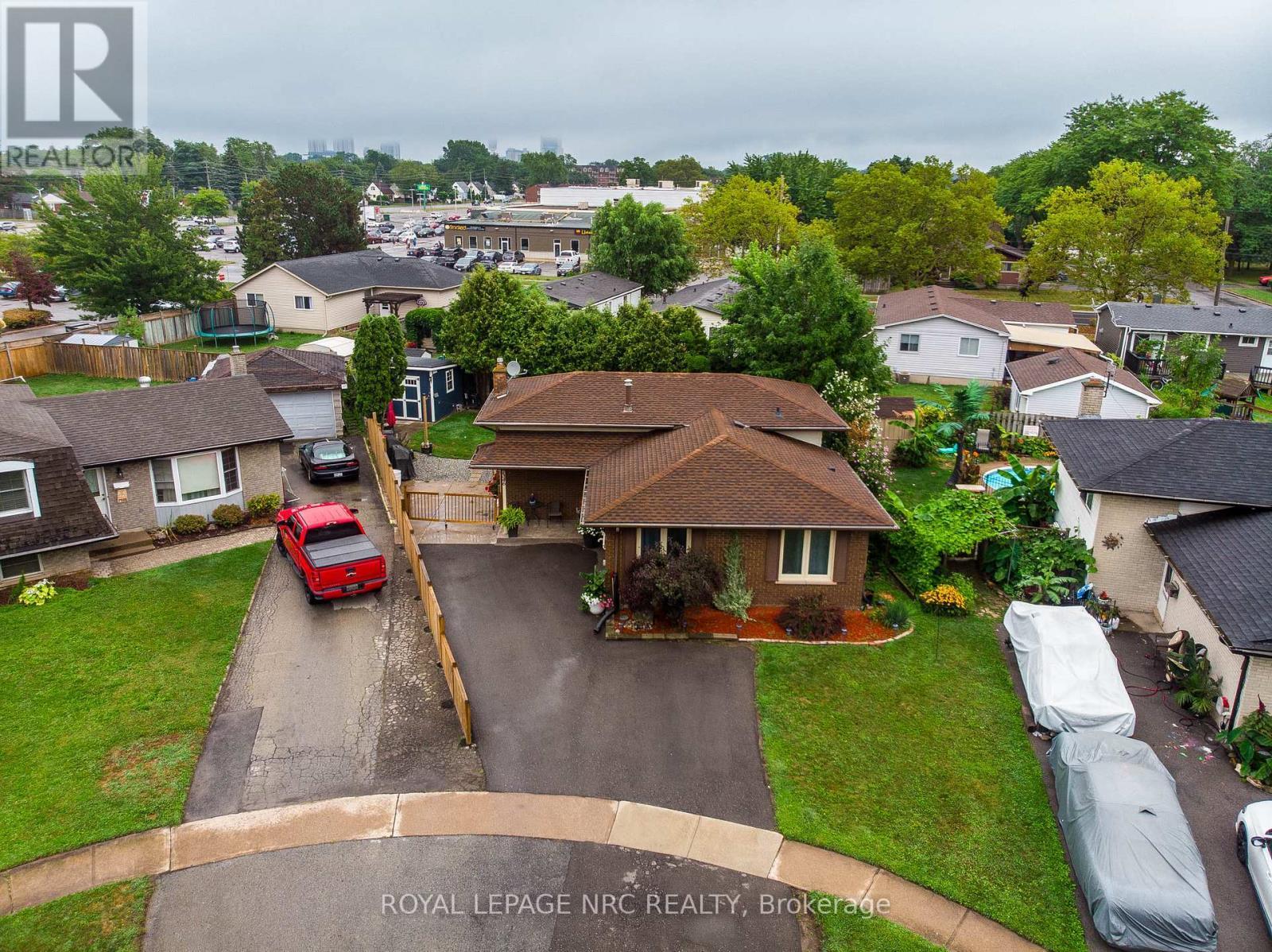 












7346 SUNHAVEN DRIVE

,
Niagara Falls (Marineland),




Ontario
L2G7E2

